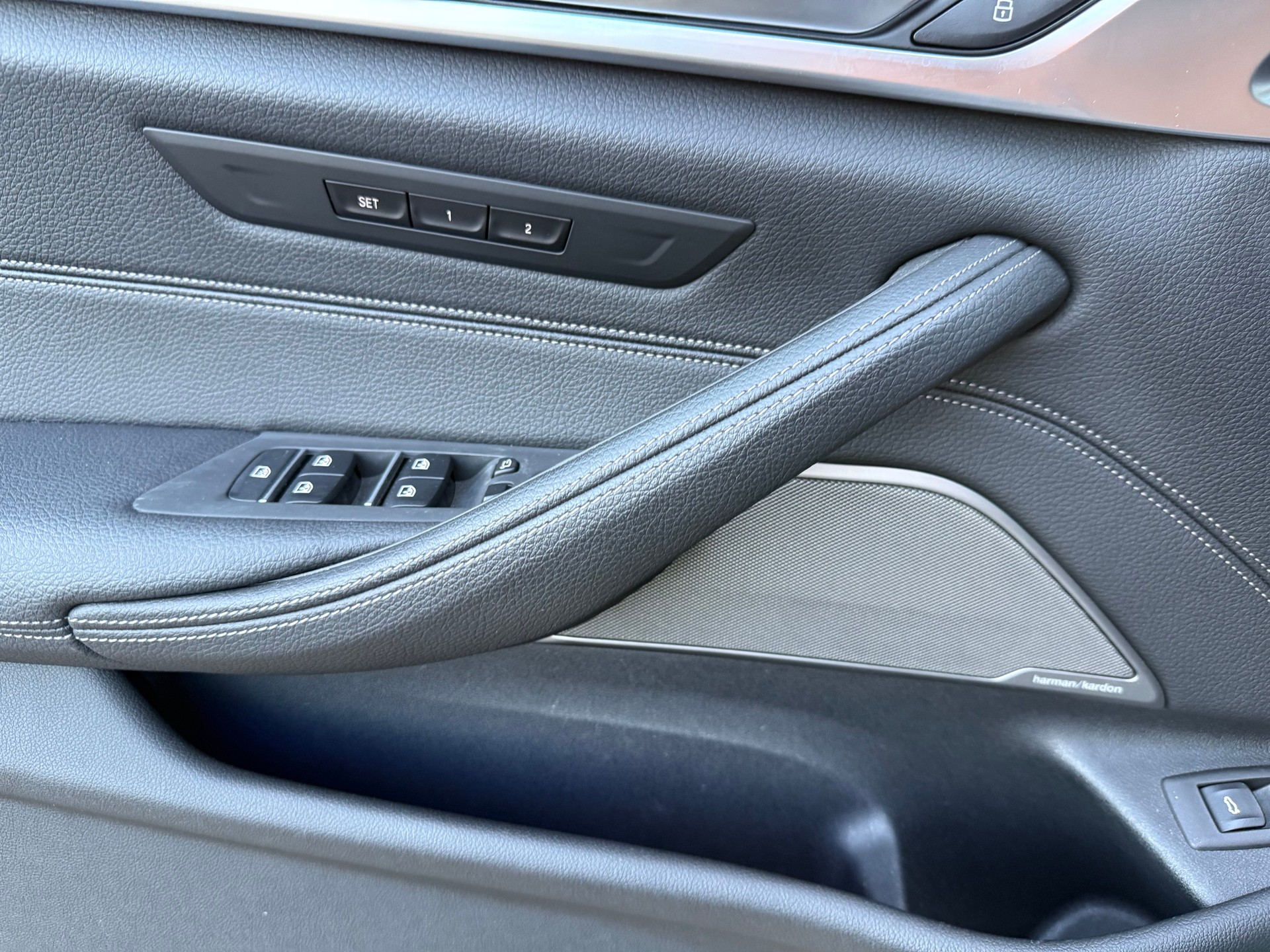 BMW 530i xDrive SAG Touring-image-8