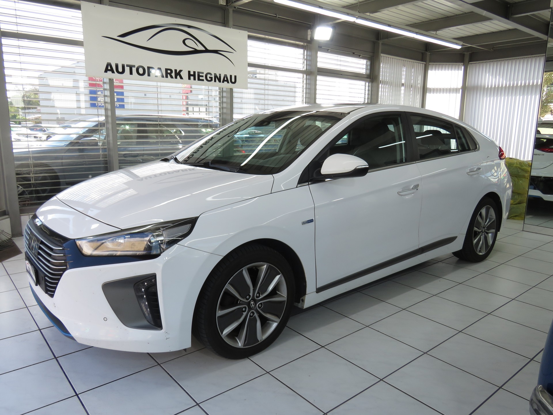 HYUNDAI Ioniq 1.6 GDi HEV Launch DCT (Automat) ab Platz, Fixpreis !!!-image-0