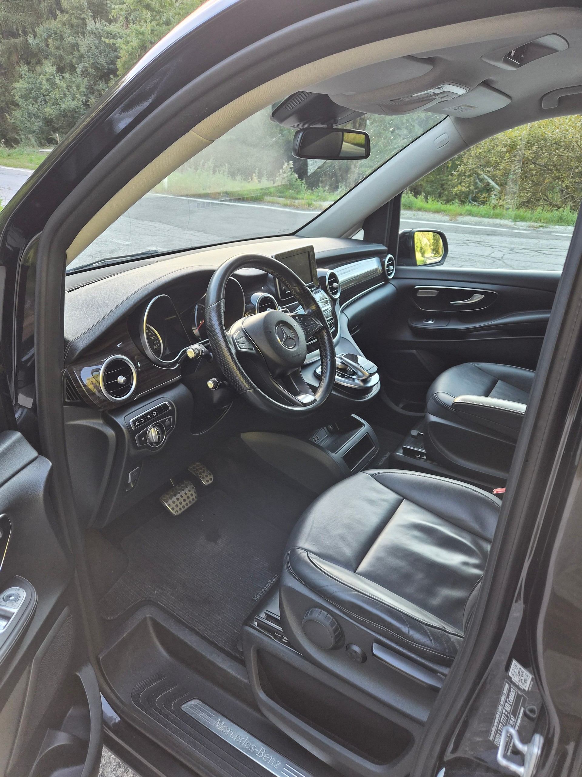 MERCEDES-BENZ V 250 d BlueTec Sw. Ed.lang 4m-image-4