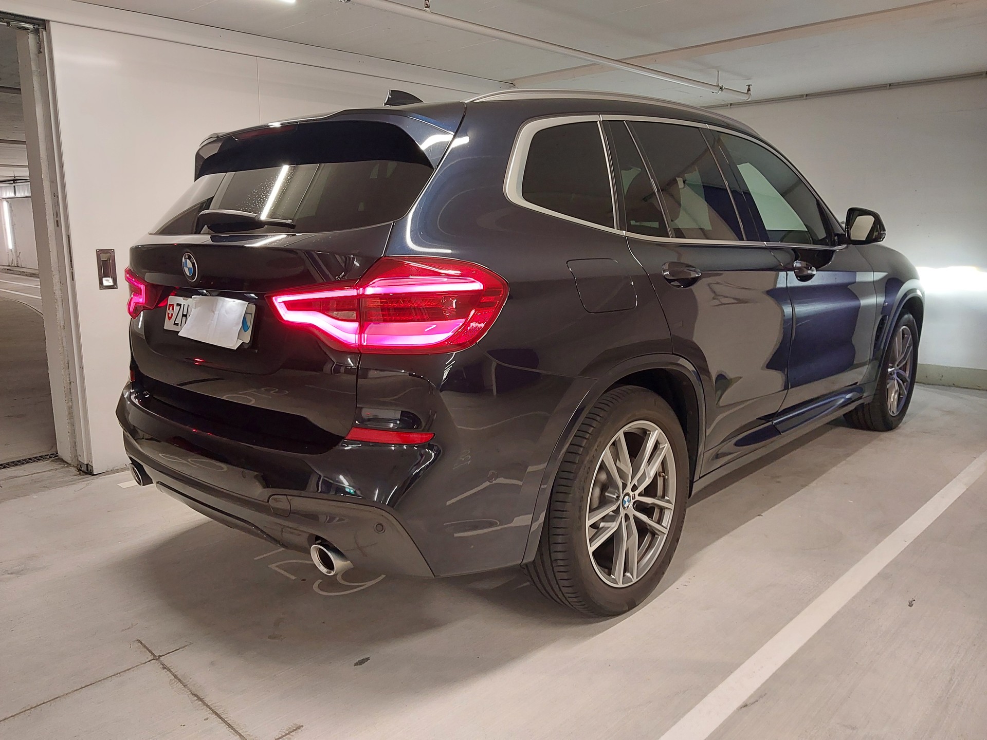 BMW xDrive 20d M Sport inkl. Garantie bis 03-2027-image-1