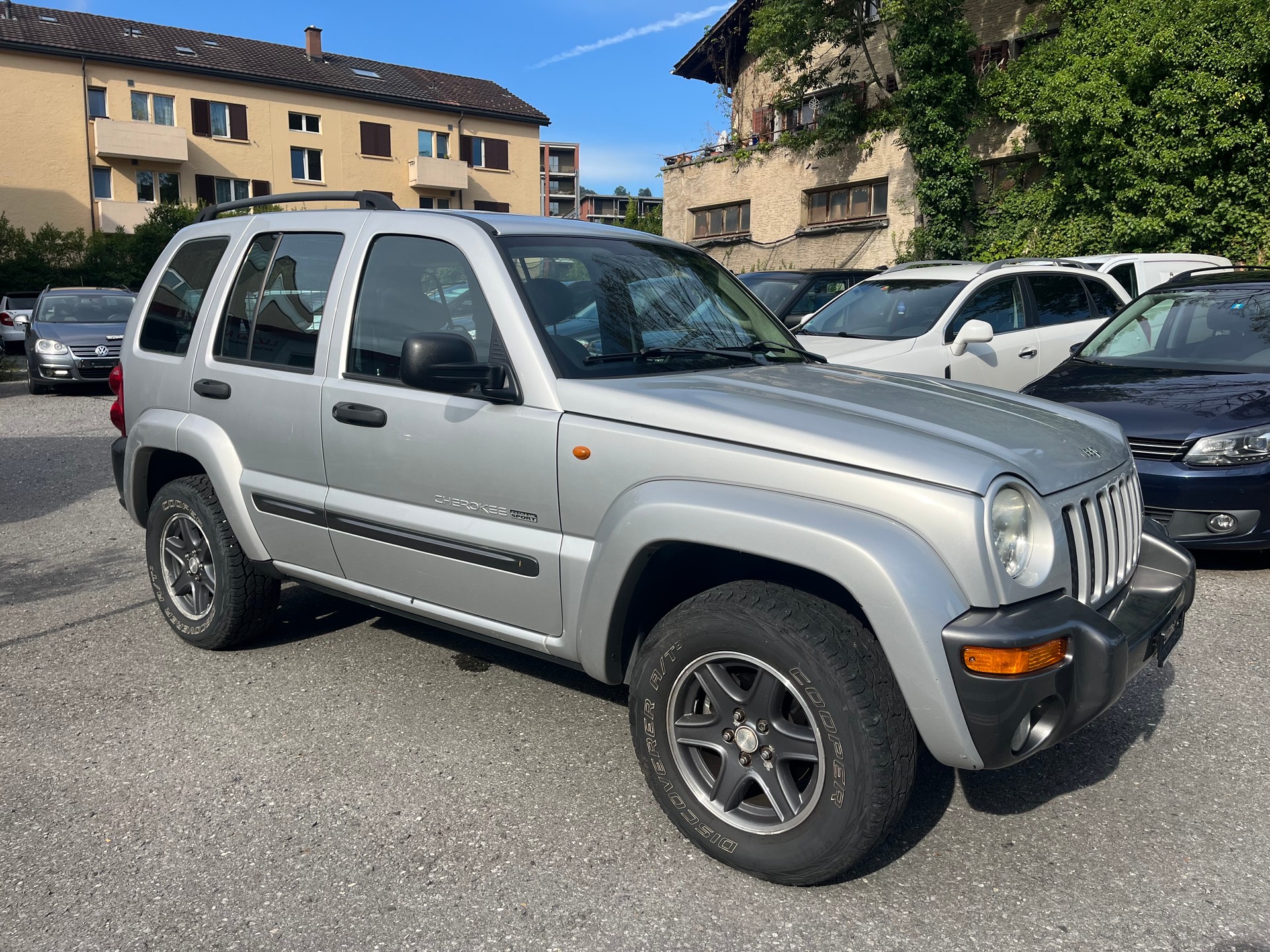 JEEP Cherokee 3.7 Extreme Sport-image-5
