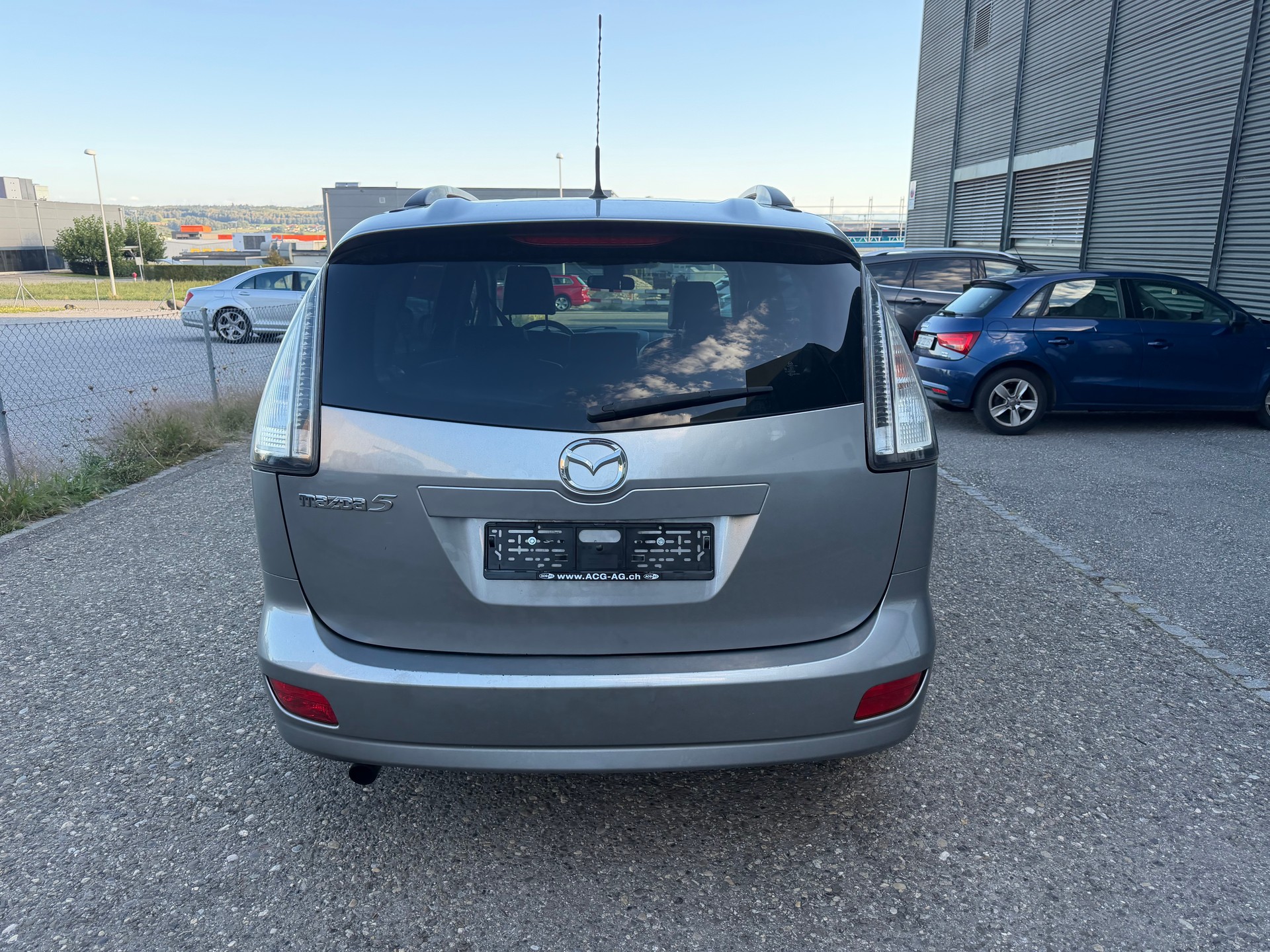 MAZDA 5 2.0 16V Sport ** Leder ** Klima-auto ** Xenon ** Tempomat ** E. Seiten Türe ** Letzte MFK 07.07.2023-image-14