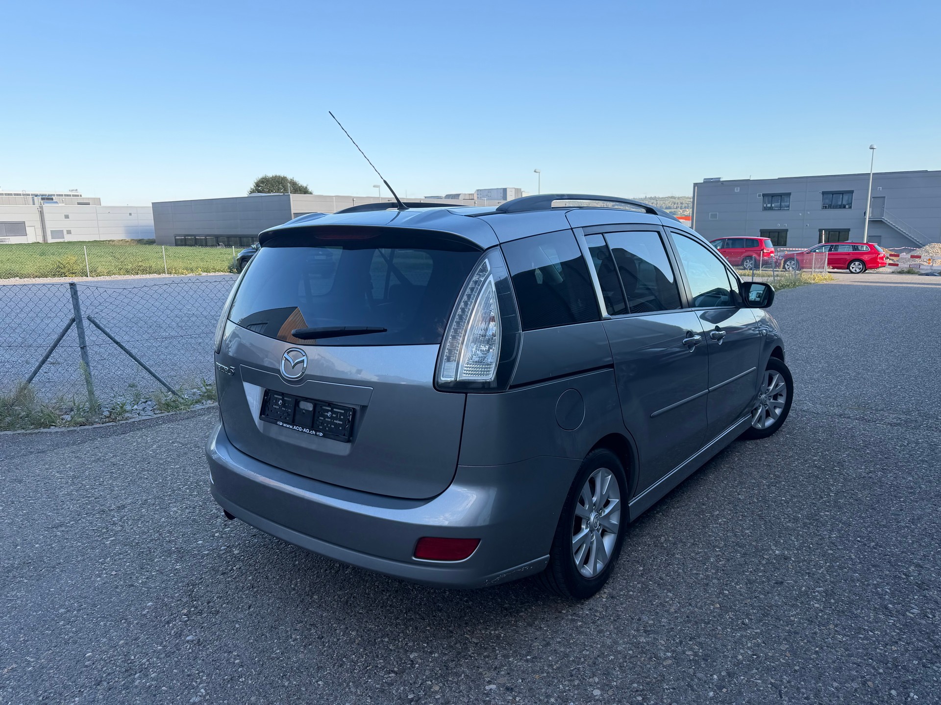 MAZDA 5 2.0 16V Sport ** Leder ** Klima-auto ** Xenon ** Tempomat ** E. Seiten Türe ** Letzte MFK 07.07.2023-image-4