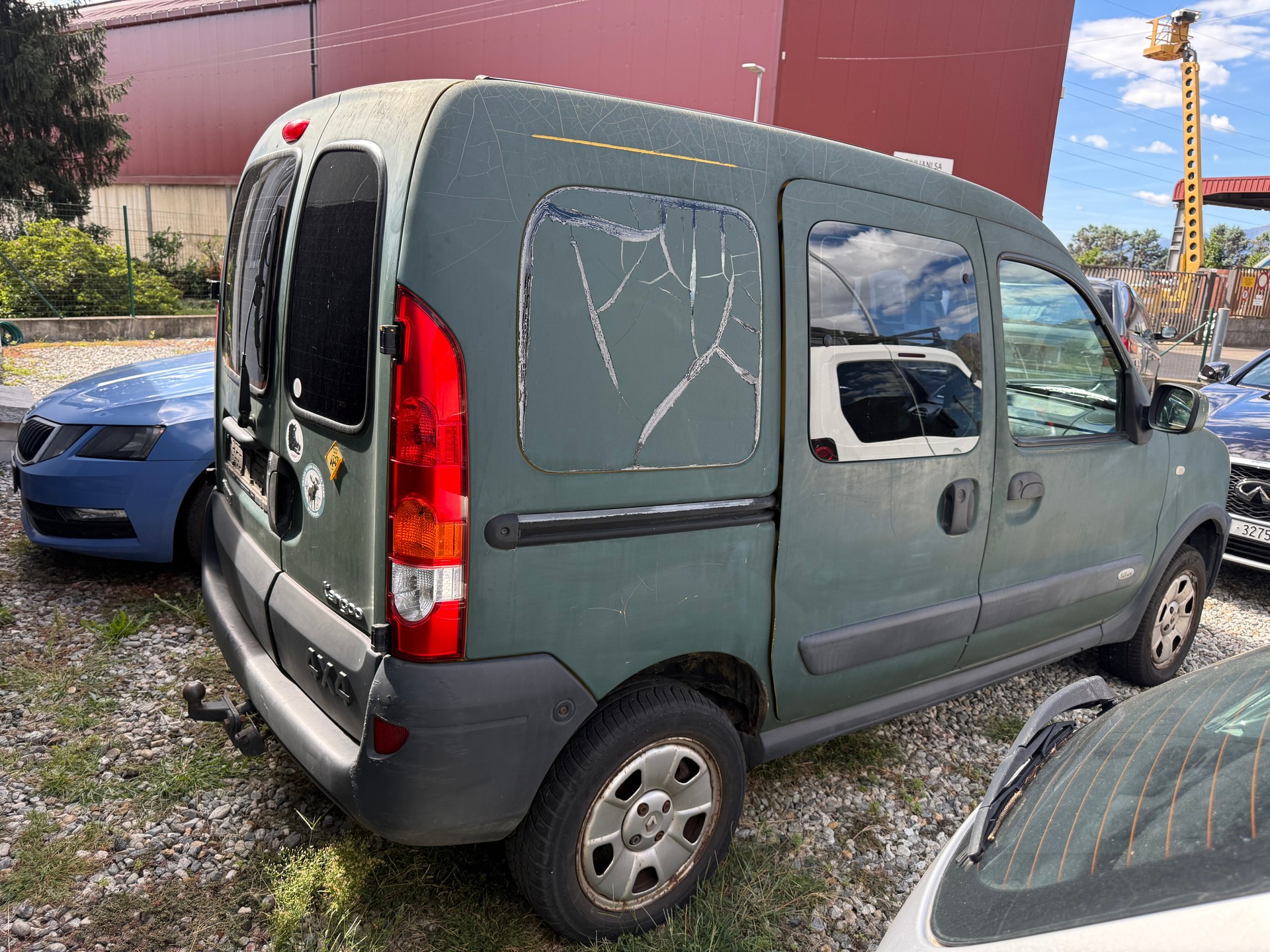 RENAULT Kangoo 1.6 16V Privilège 4x4-image-3