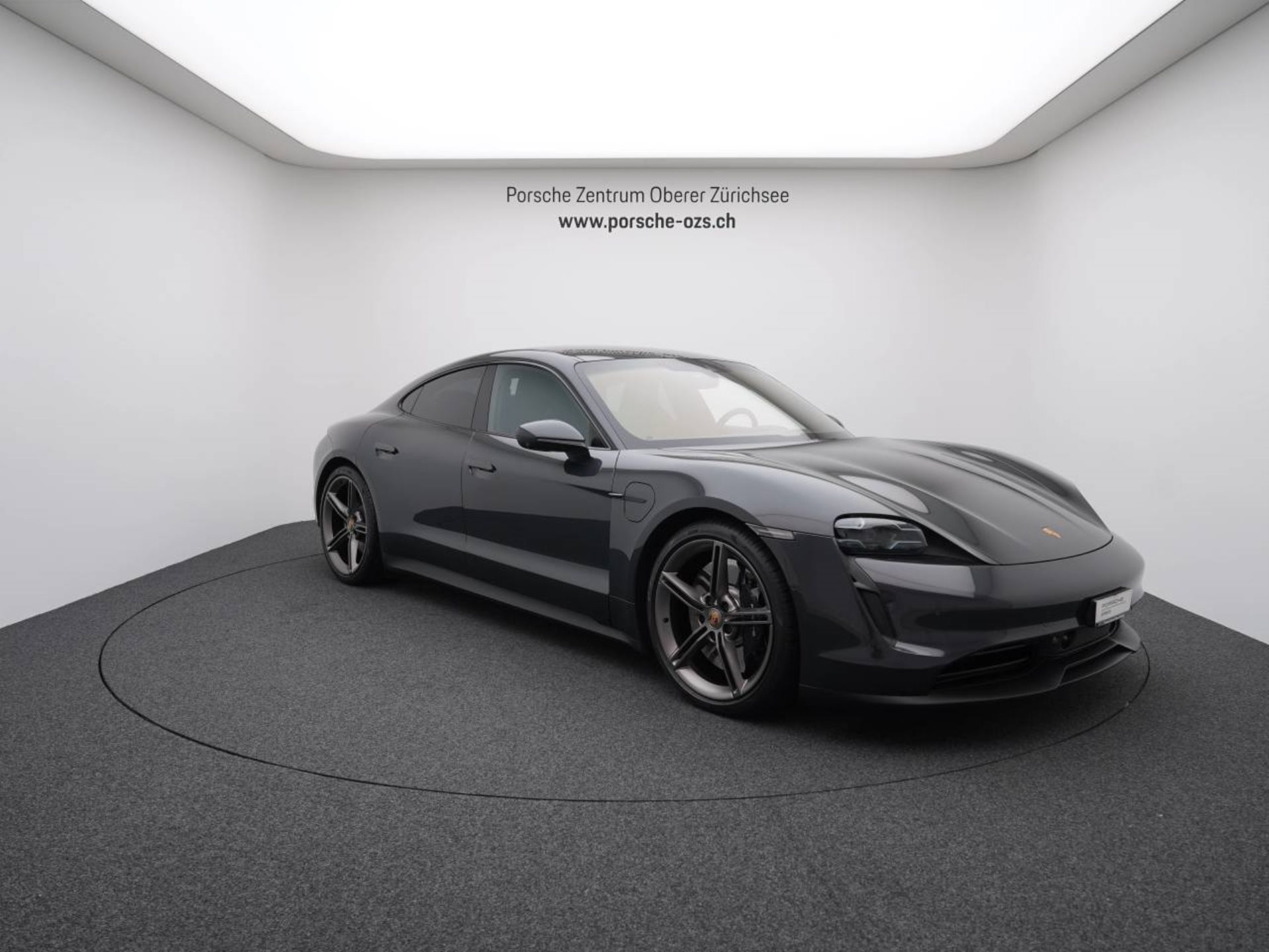 PORSCHE Taycan 4S-image-8