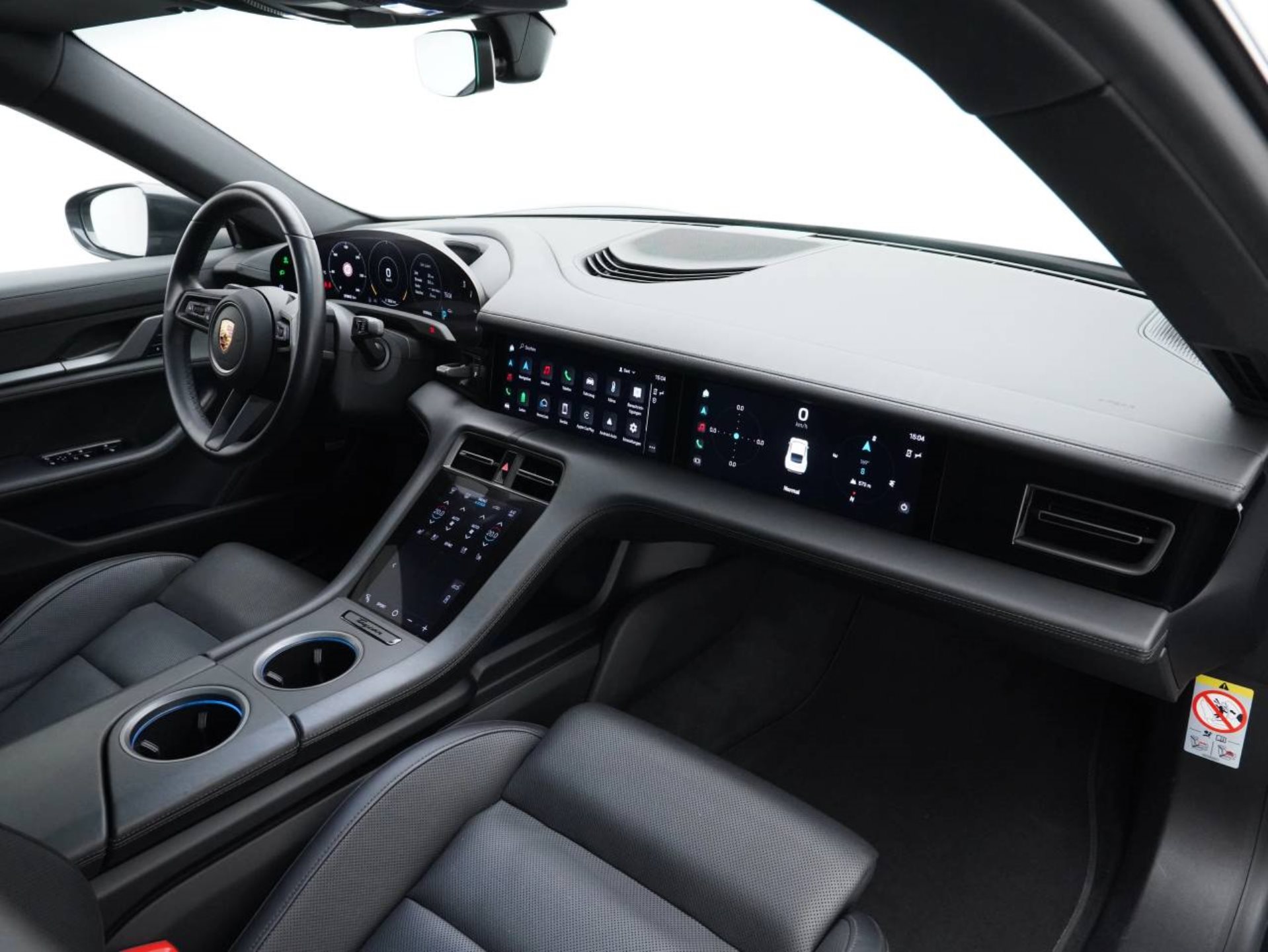PORSCHE Taycan 4S-image-22