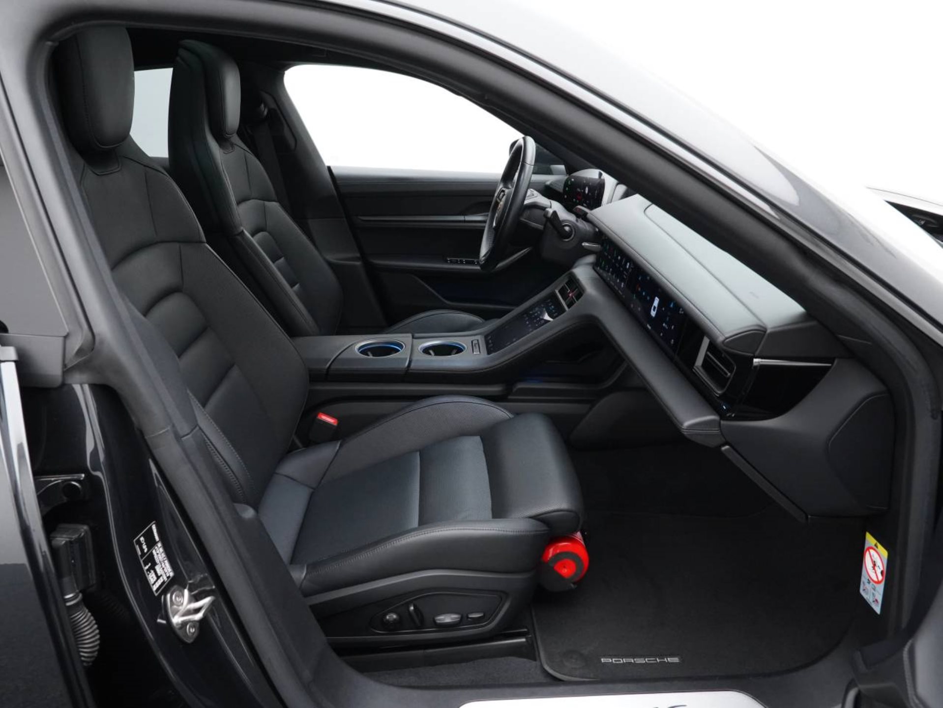 PORSCHE Taycan 4S-image-23