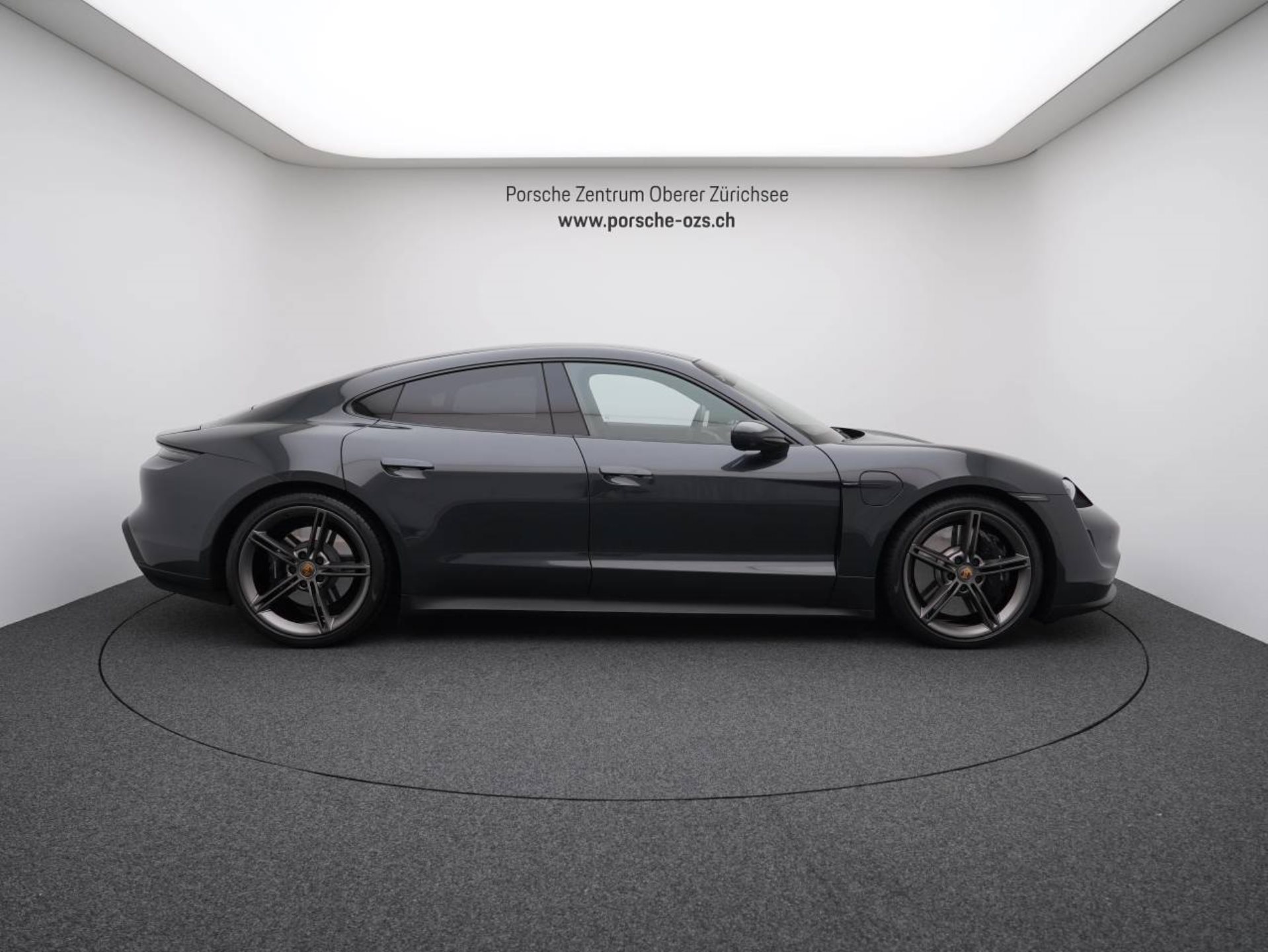PORSCHE Taycan 4S-image-7