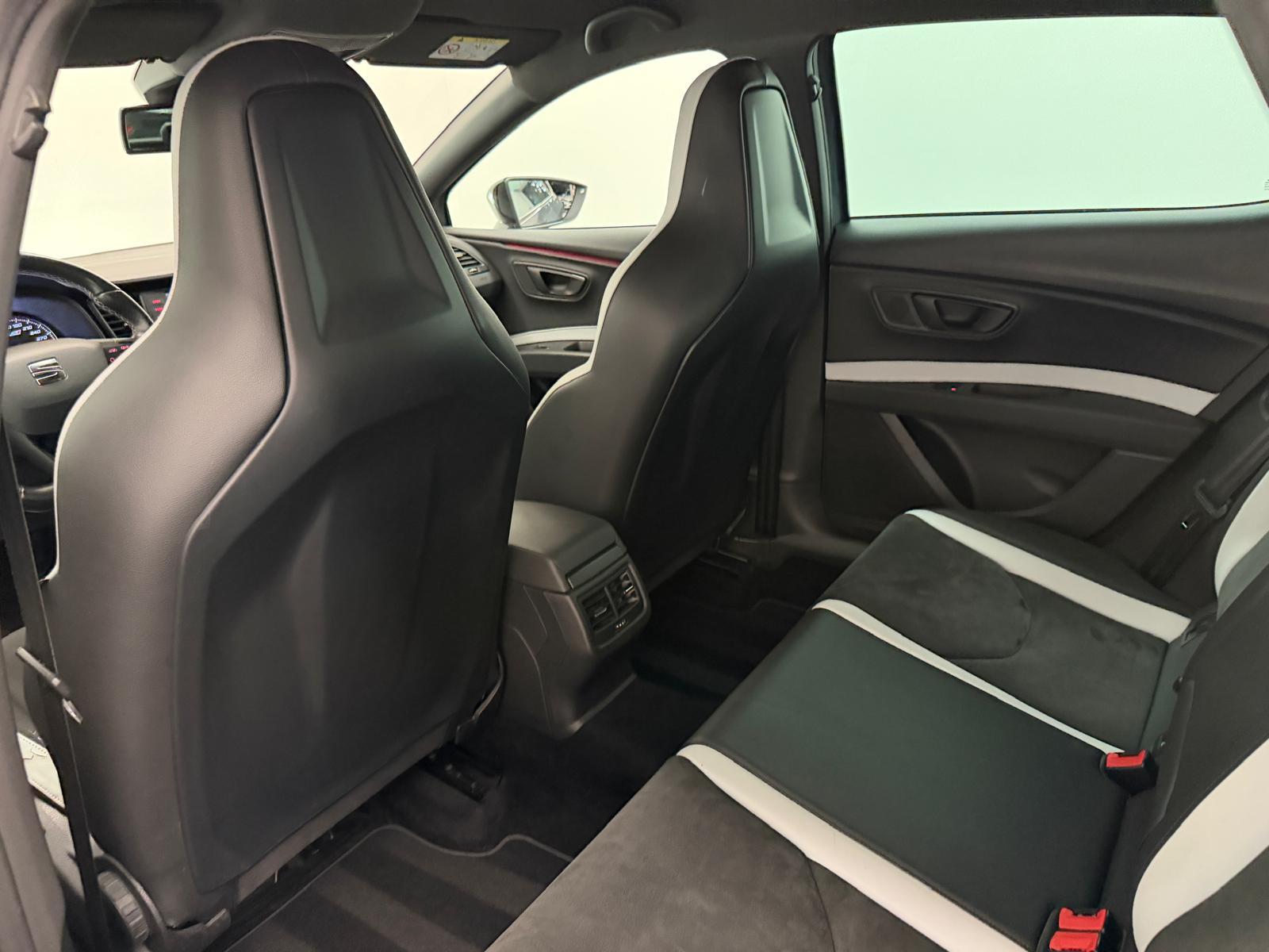 SEAT Leon 2.0 TSI 280 Cupra-image-12