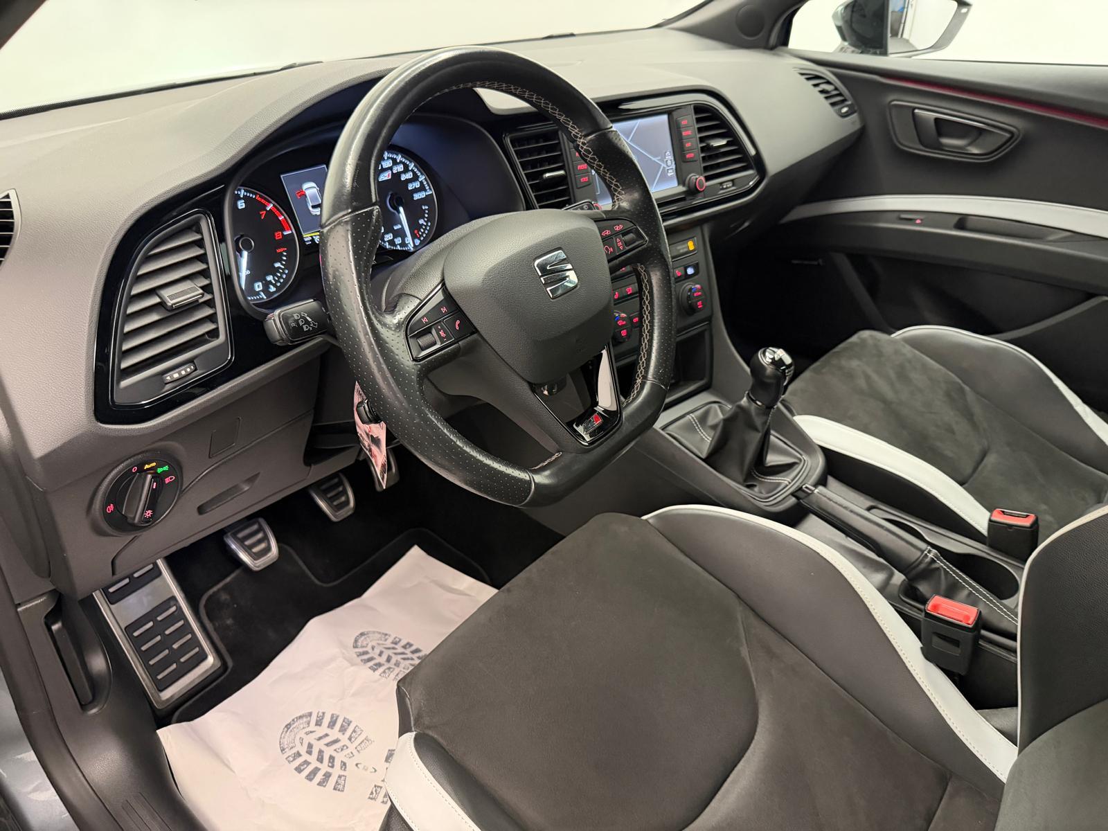 SEAT Leon 2.0 TSI 280 Cupra-image-10