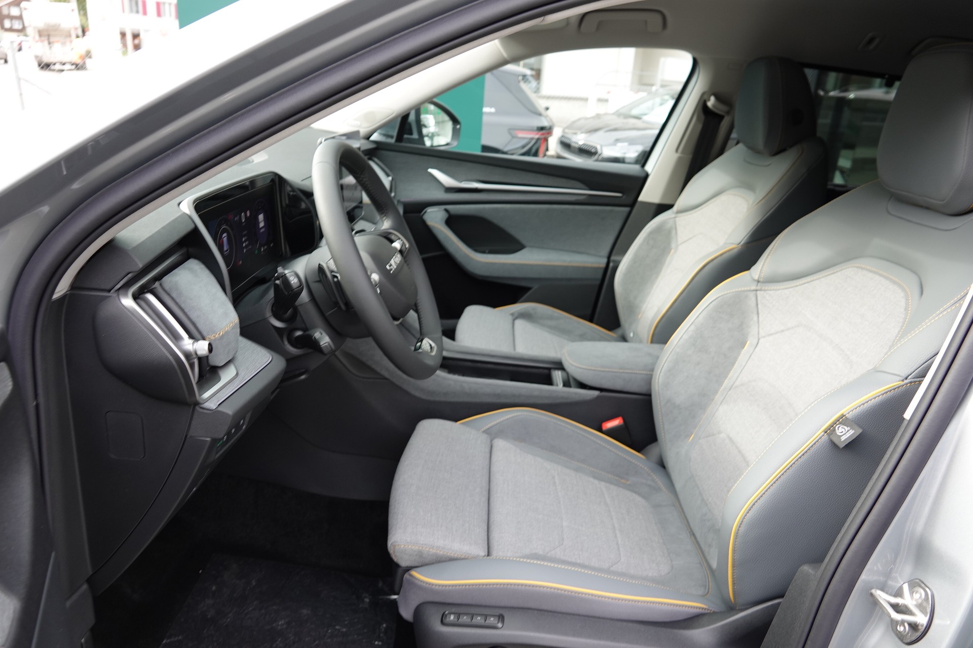 SKODA Kodiaq 2.0 TSI Dynamic-image-11