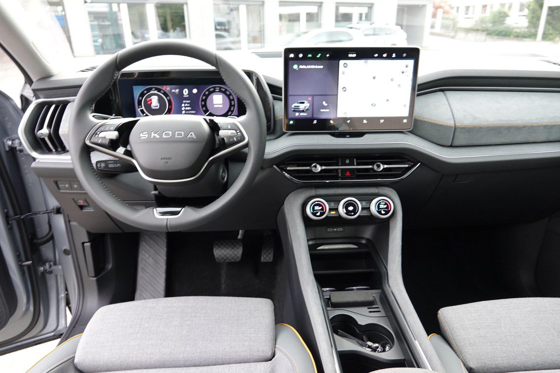 SKODA Kodiaq 2.0 TSI Dynamic-image-9