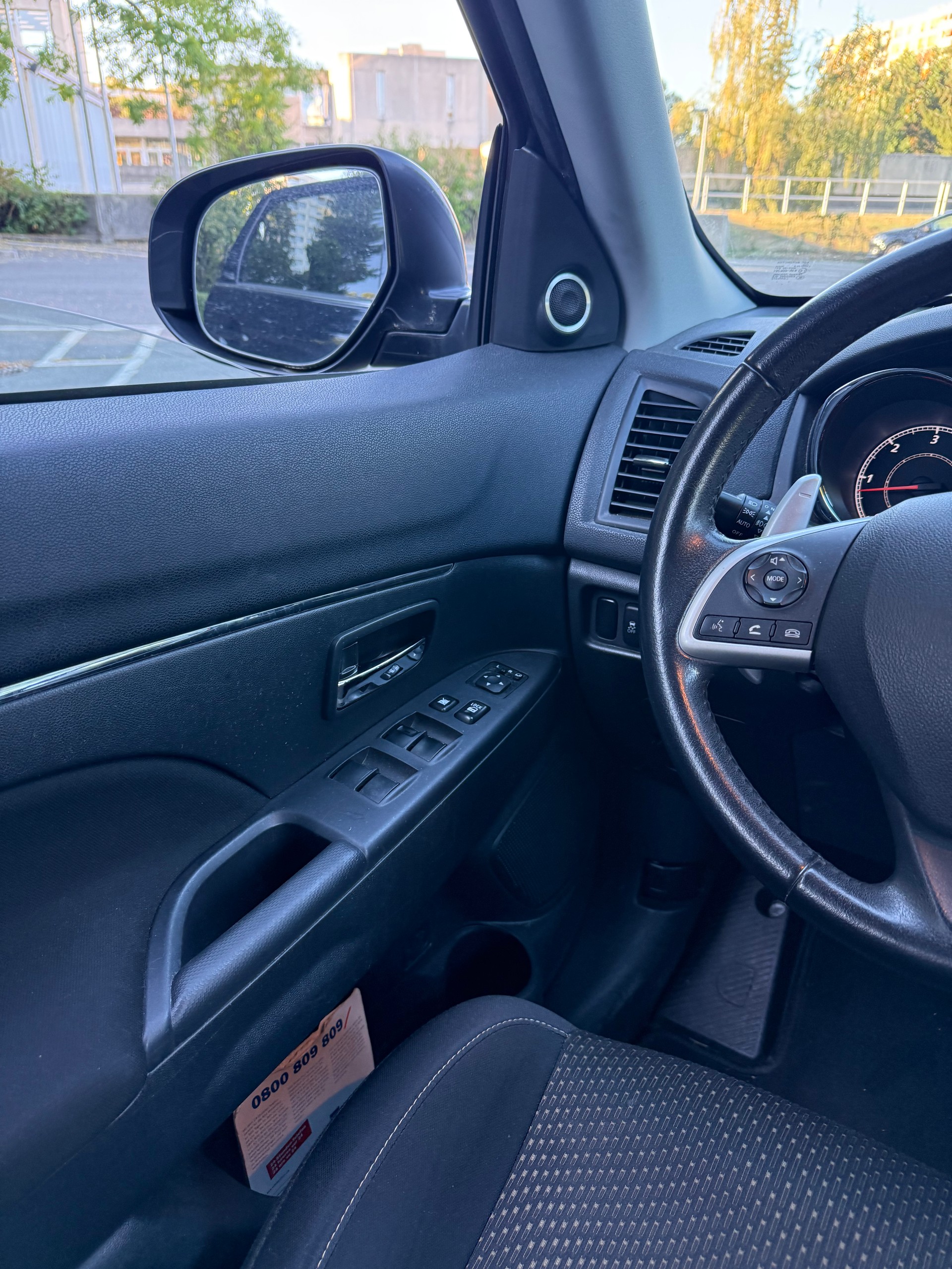 MITSUBISHI ASX 2.2 DID Celebration 300K Leder 4WD Automatic-image-8