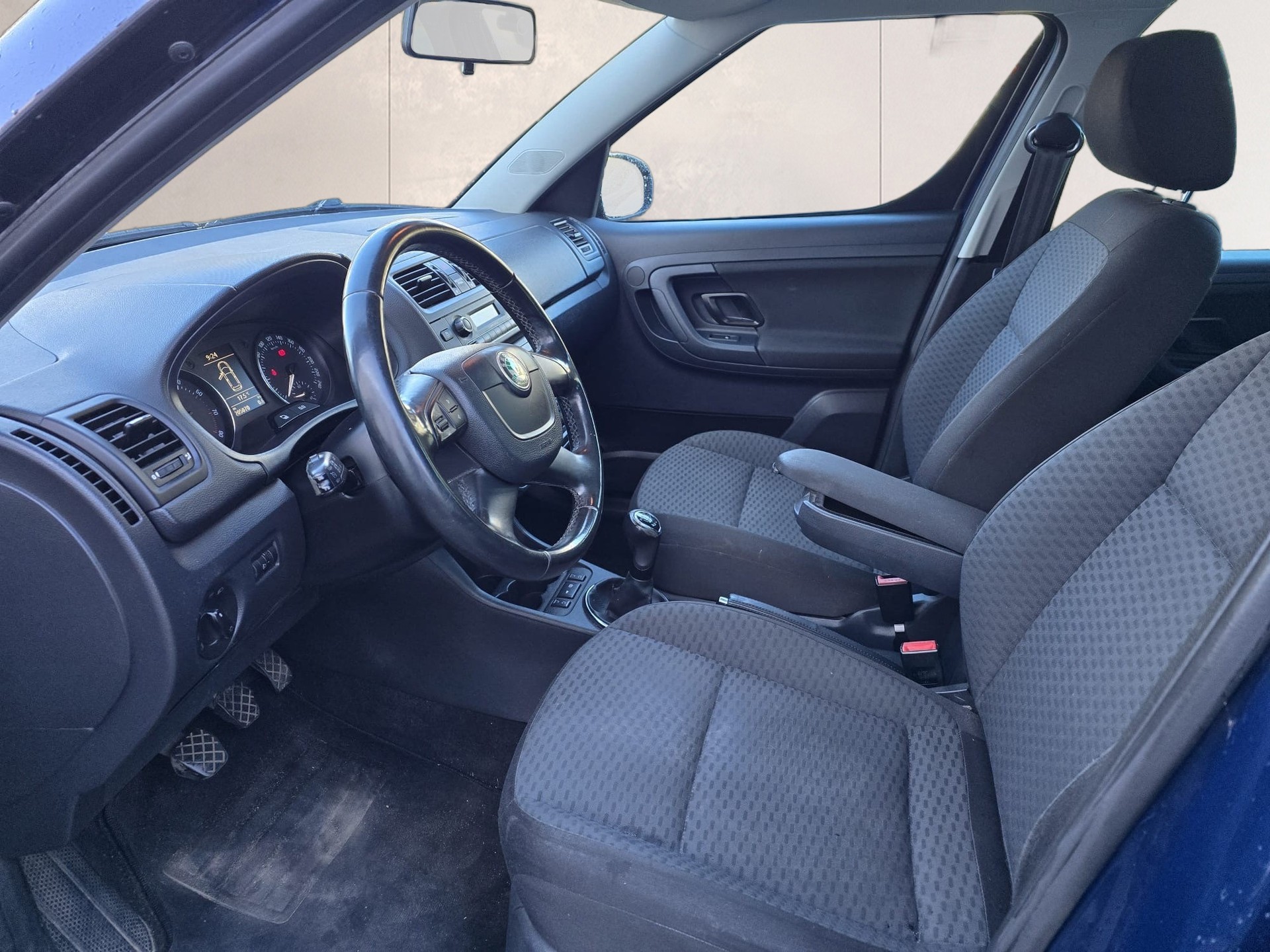 SKODA Roomster 1.2 TSI Style-image-14