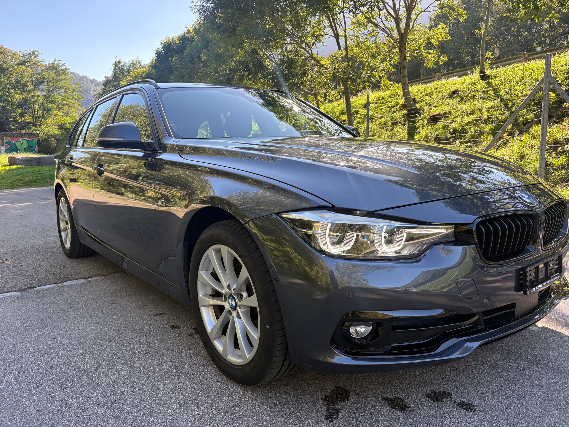 BMW 320d xDrive Touring Sport Line Steptronic-image-5
