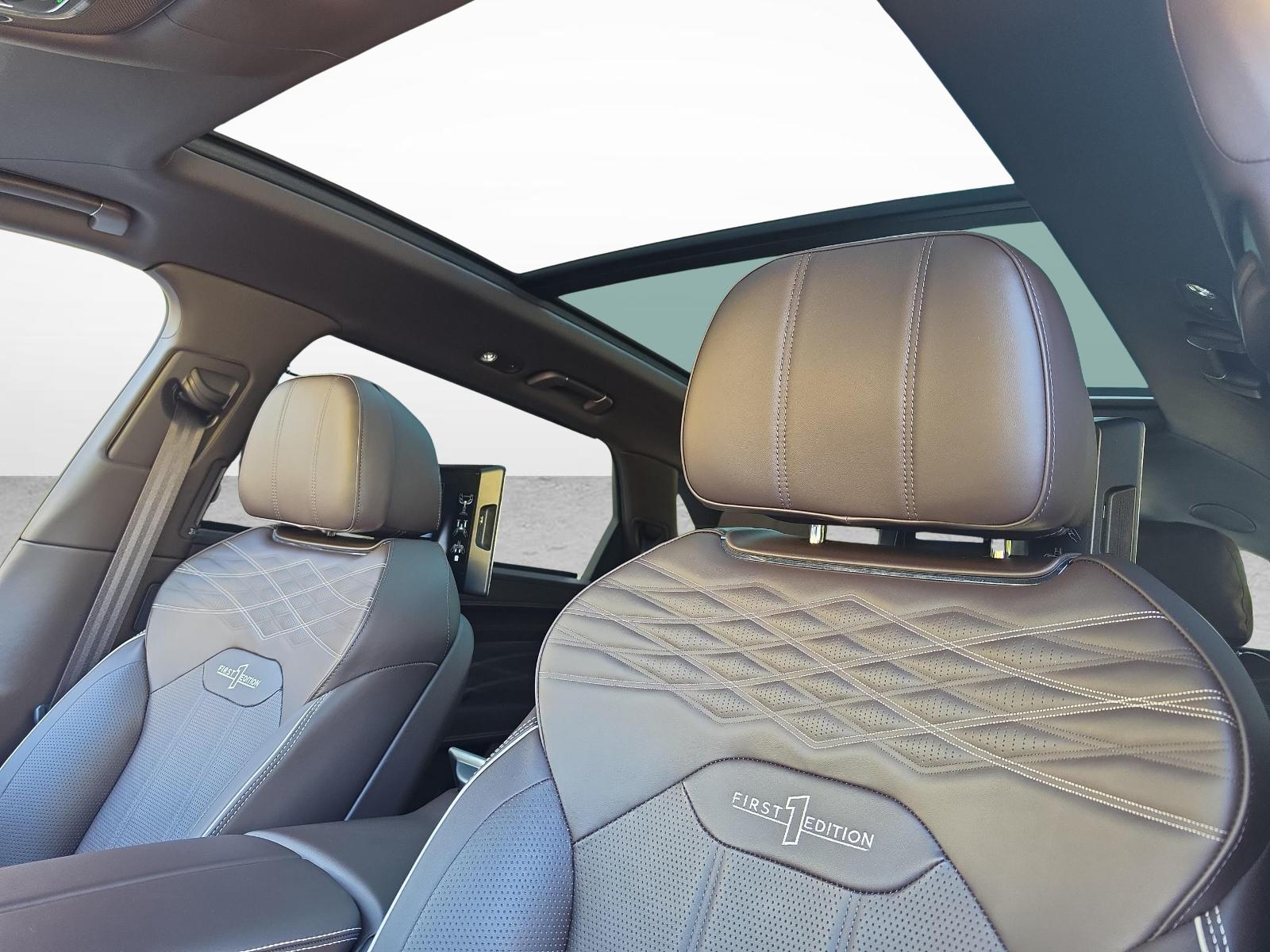 BENTLEY Bentayga 4.0 V8 EWB Azure-image-14