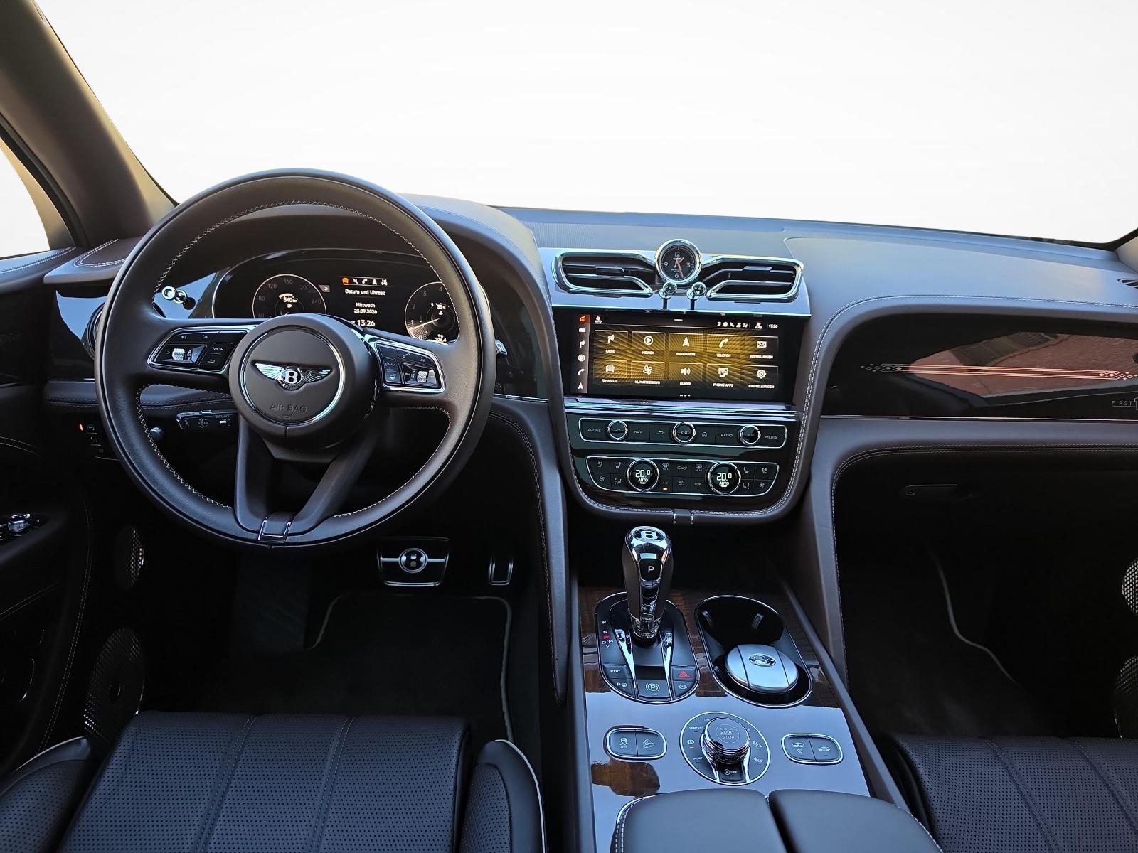 BENTLEY Bentayga 4.0 V8 EWB Azure-image-9