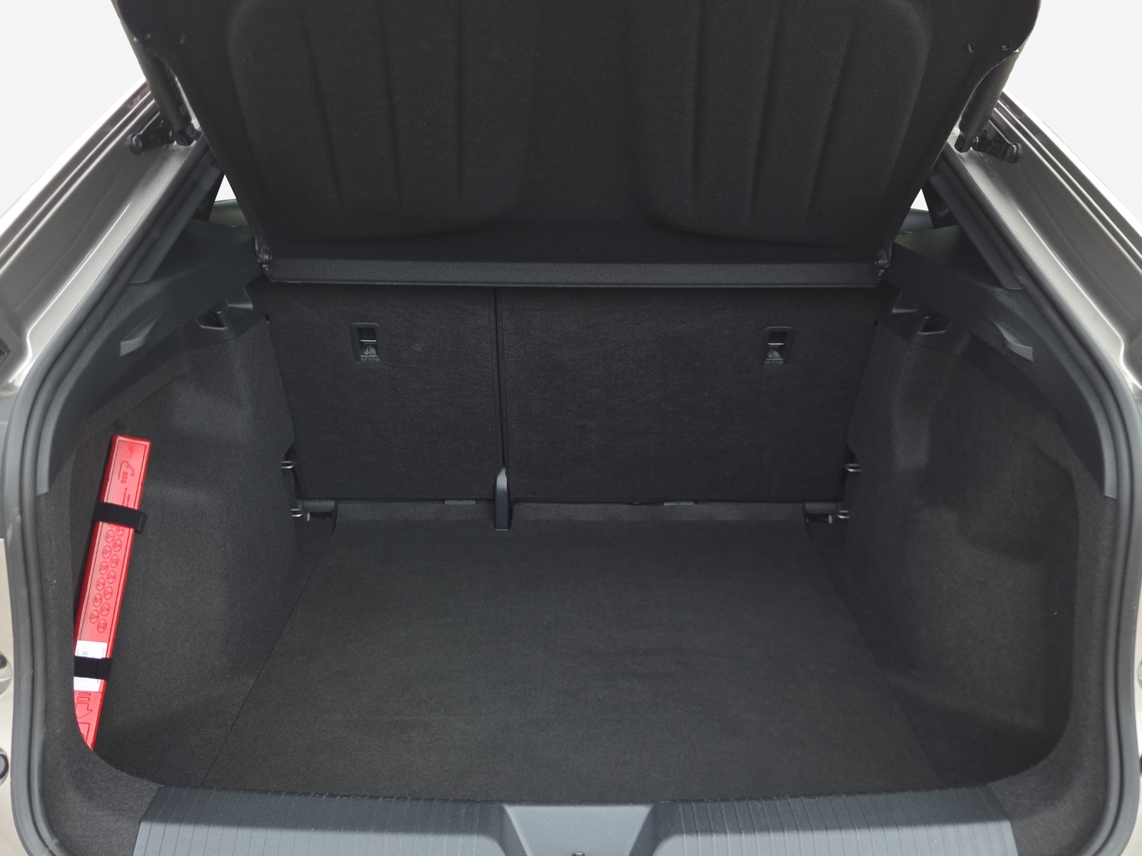 CUPRA Tavascan Type 8 77 kWh VZ-image-12