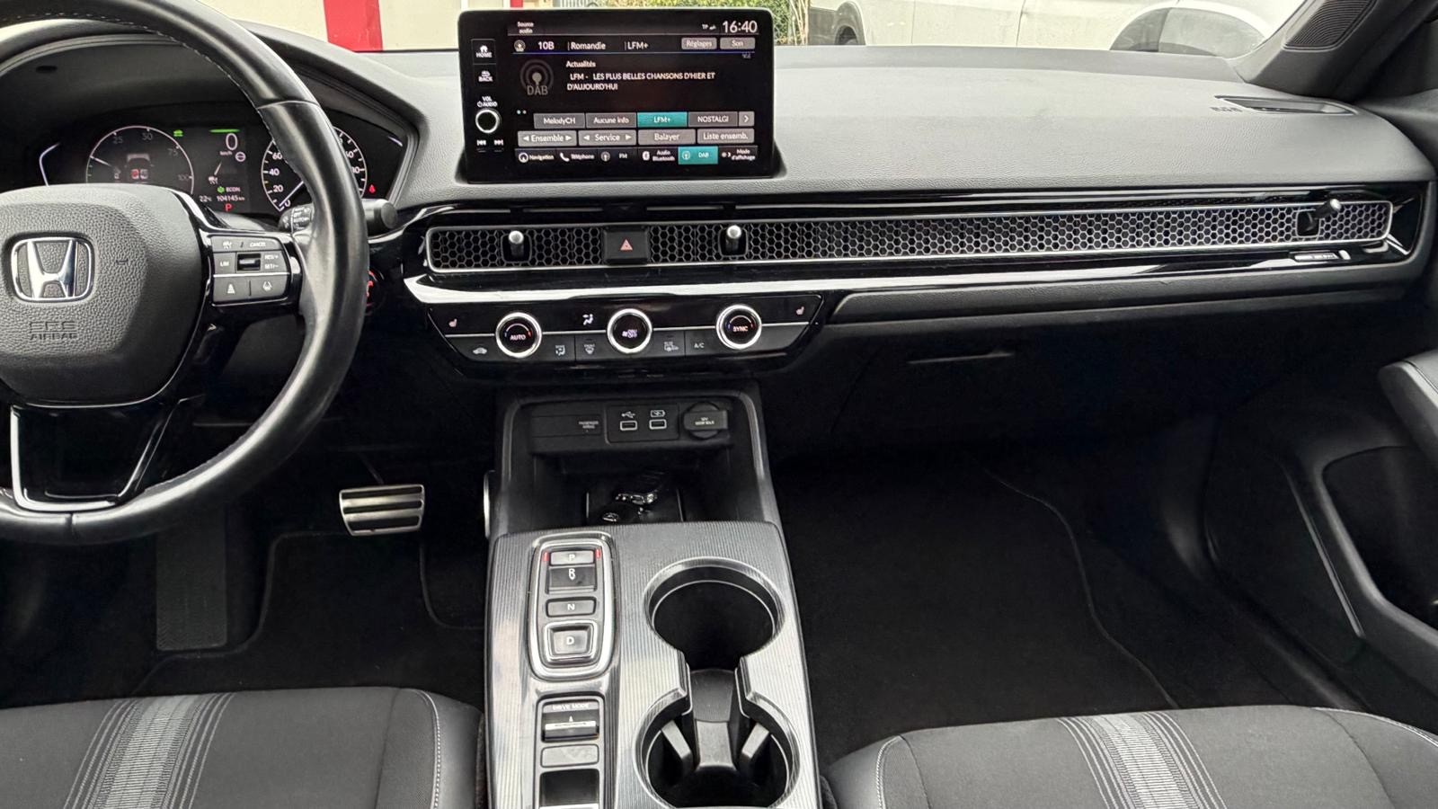HONDA Civic 2.0 i-MMD HEV Sport - 184 CV - Totalement Hybride - Rabais 90% sur la Taxe des plaques annuel !-image-17