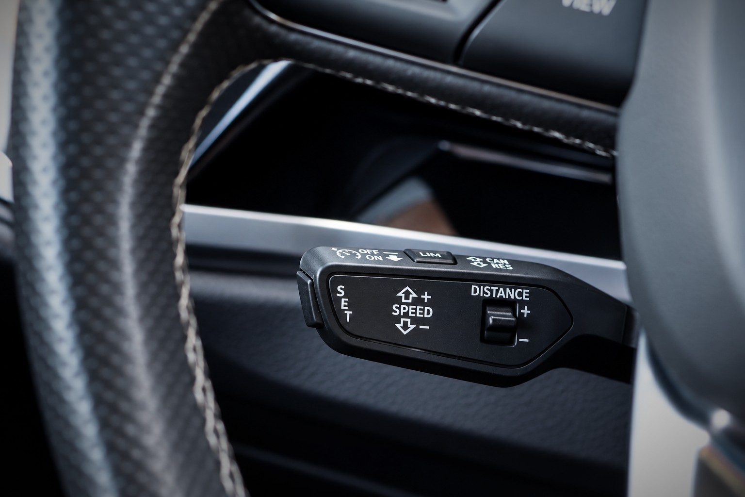 AUDI Q3 Sportback 35 TFSI S line Attraction S-tronic (CH)-image-18