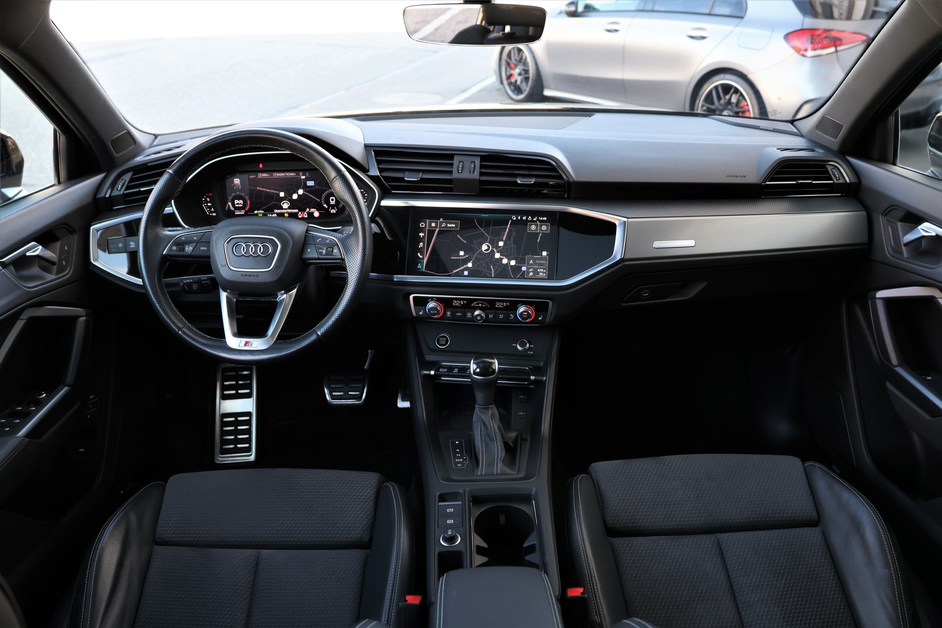 AUDI Q3 Sportback 35 TFSI S line Attraction S-tronic (CH)-image-17