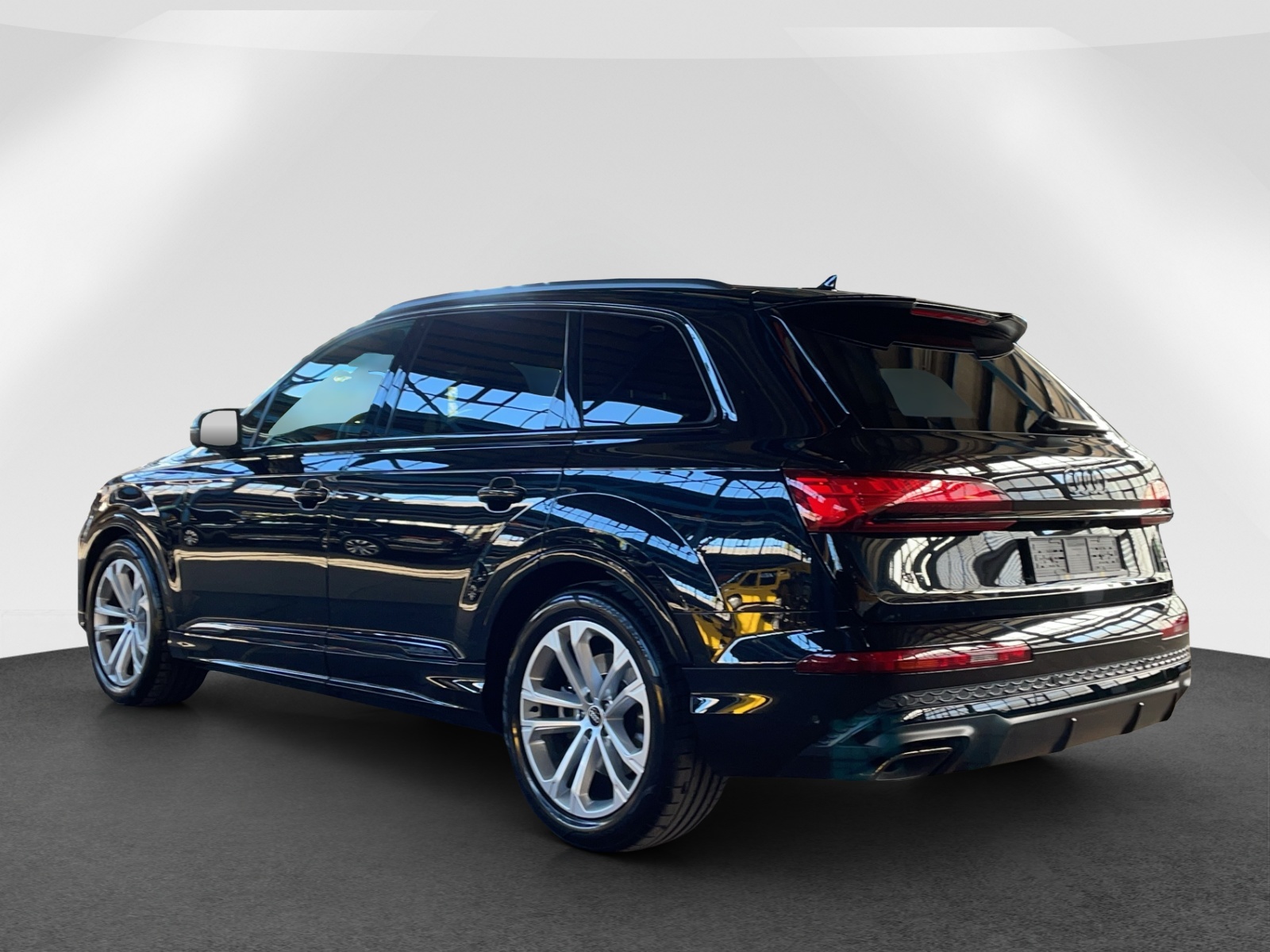 AUDI Q7 SUV 3.0 50 TDI S-Line quattro-image-4