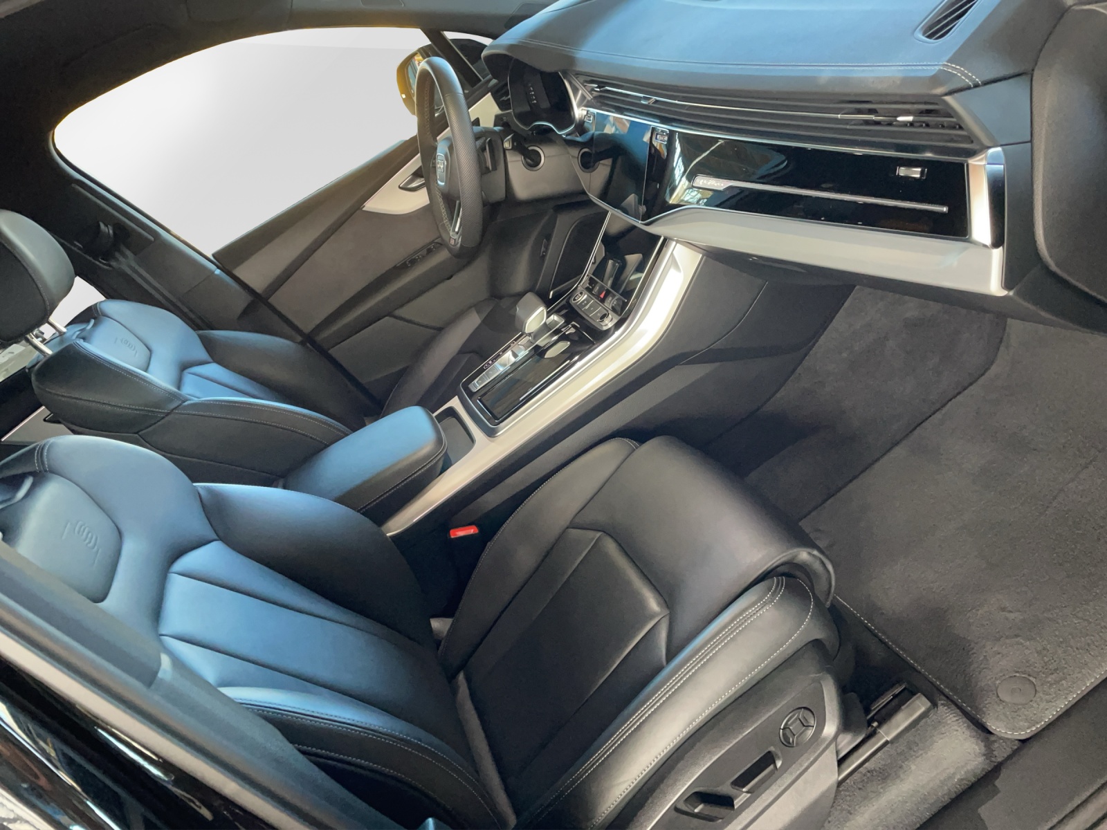 AUDI Q7 SUV 3.0 50 TDI S-Line quattro-image-13