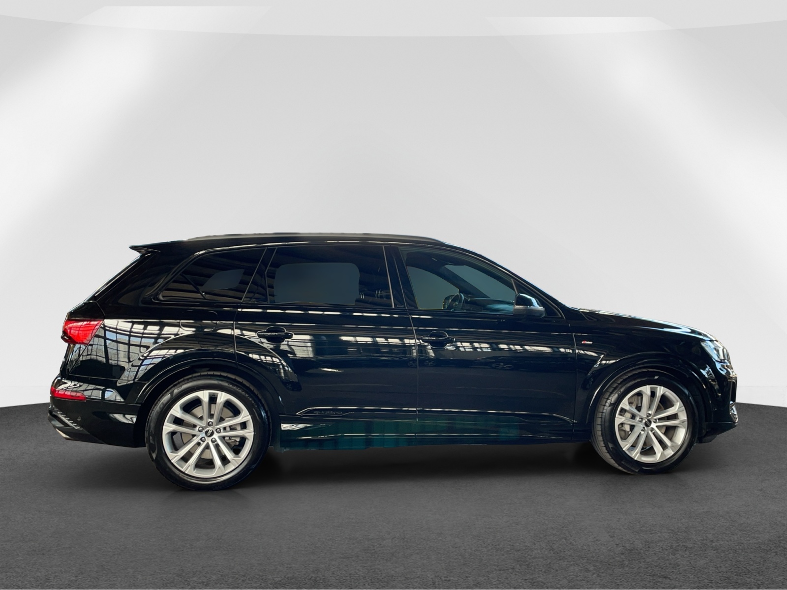 AUDI Q7 SUV 3.0 50 TDI S-Line quattro-image-7