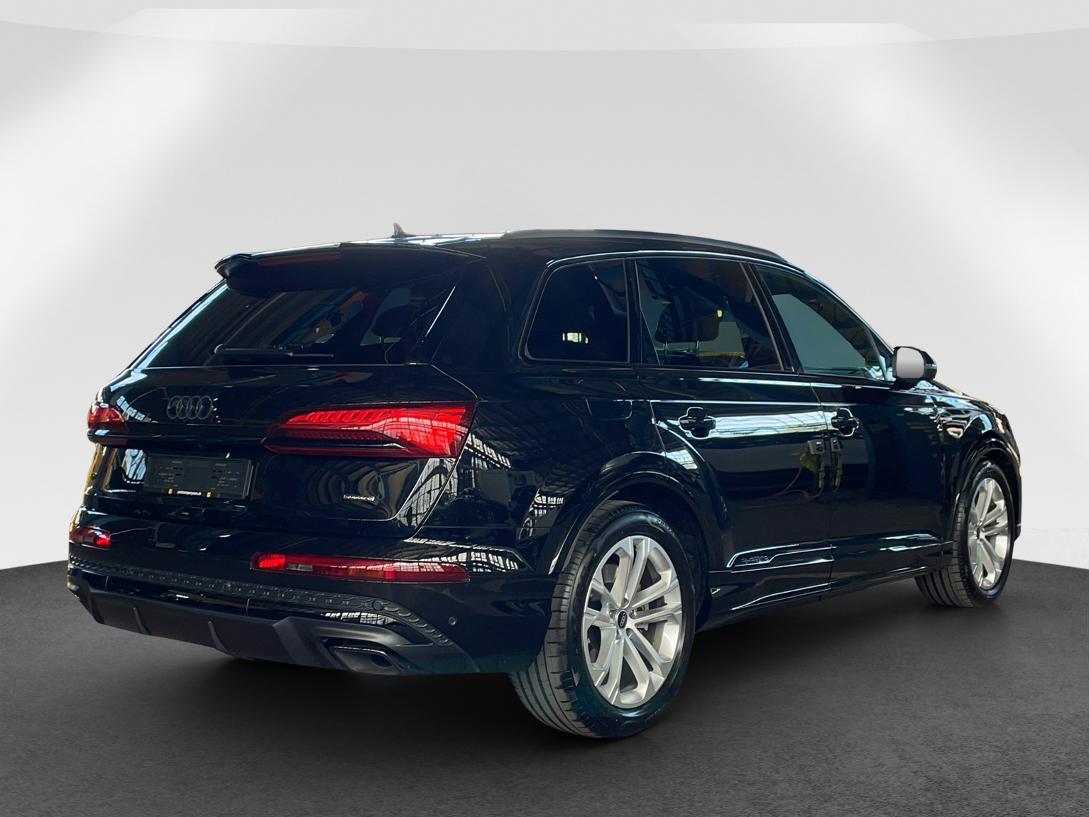 AUDI Q7 SUV 3.0 50 TDI S-Line quattro-image-6