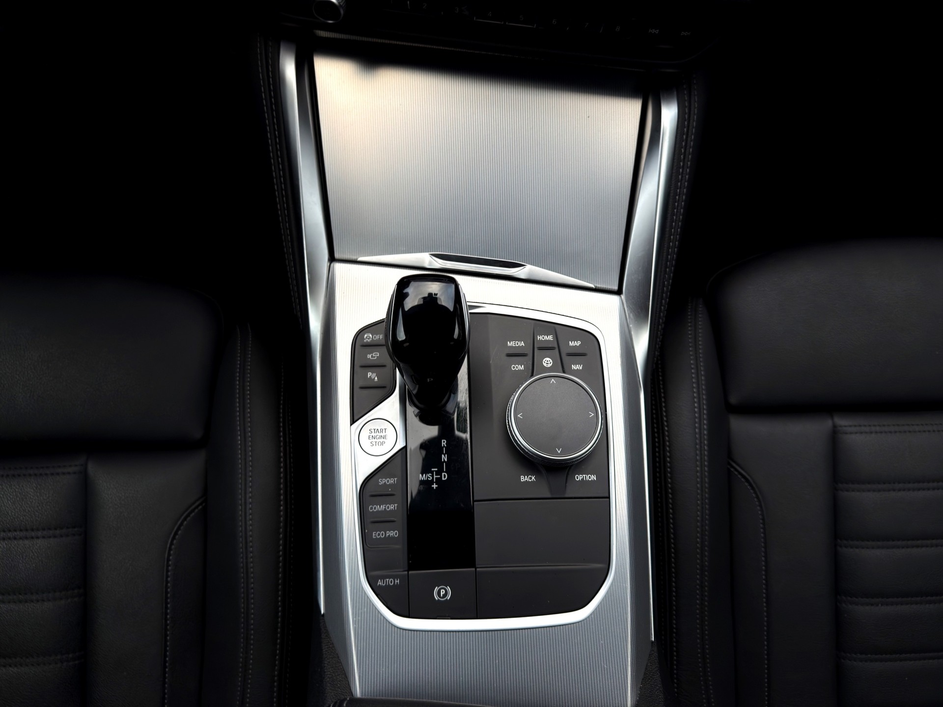 BMW 420d xDrive 48V Gran Coupé M Sport Steptronic-image-13