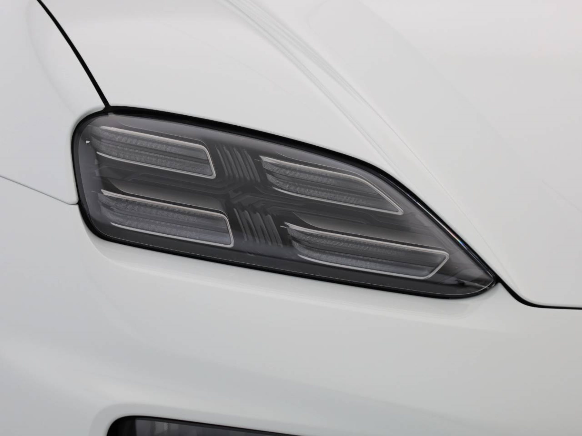 PORSCHE Macan 4S-image-7