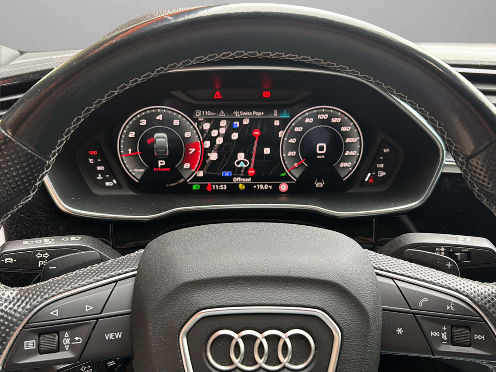 AUDI Q3 Sportback 45 TFSI S line quattro S-tronic-image-13