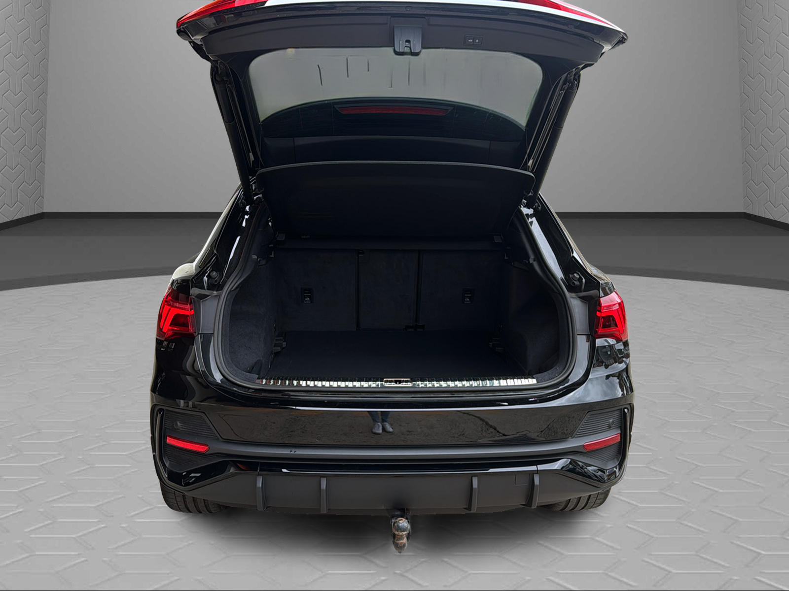 AUDI Q3 Sportback 45 TFSI S line quattro S-tronic-image-9