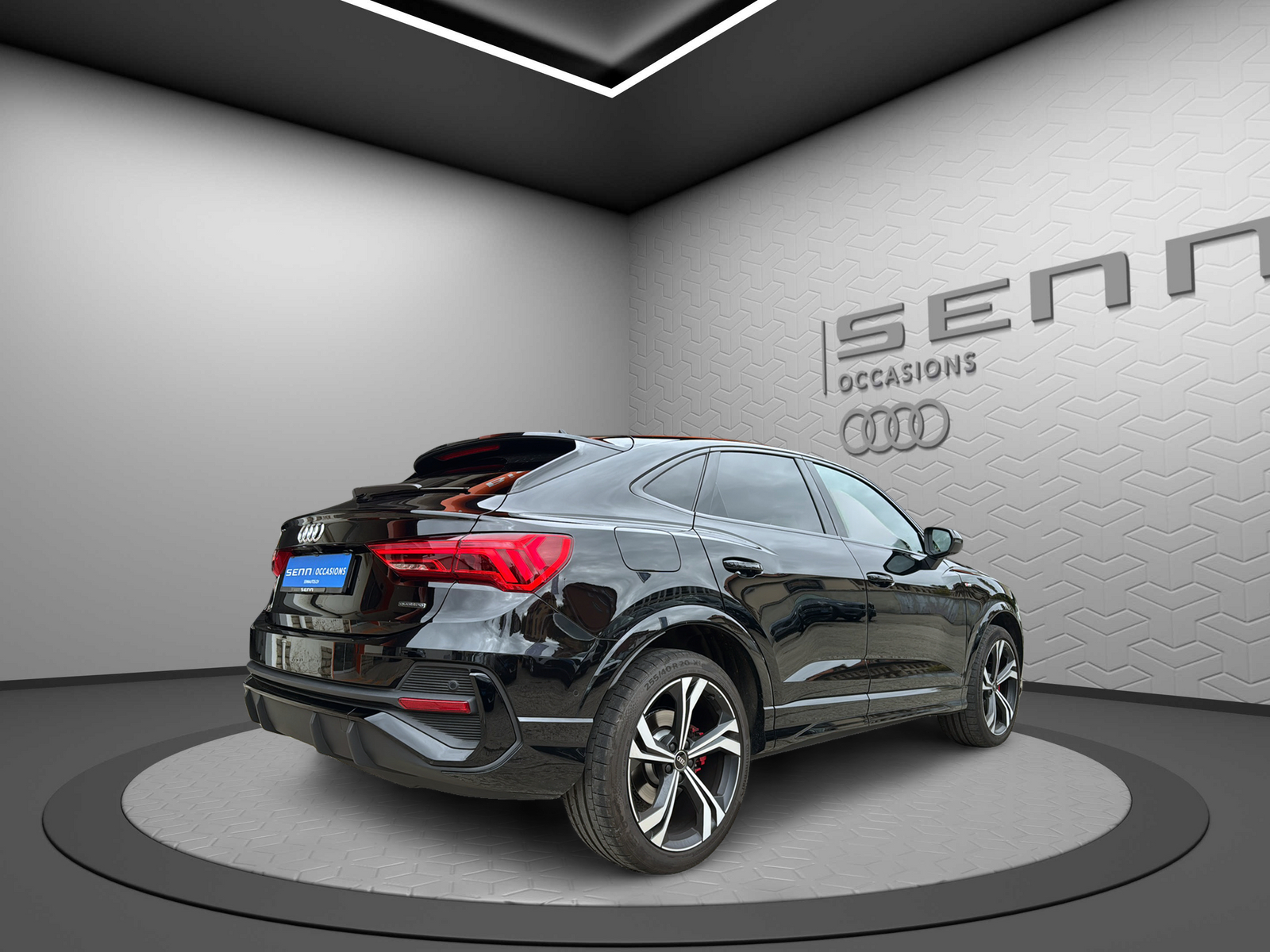 AUDI Q3 Sportback 45 TFSI S line quattro S-tronic-image-5