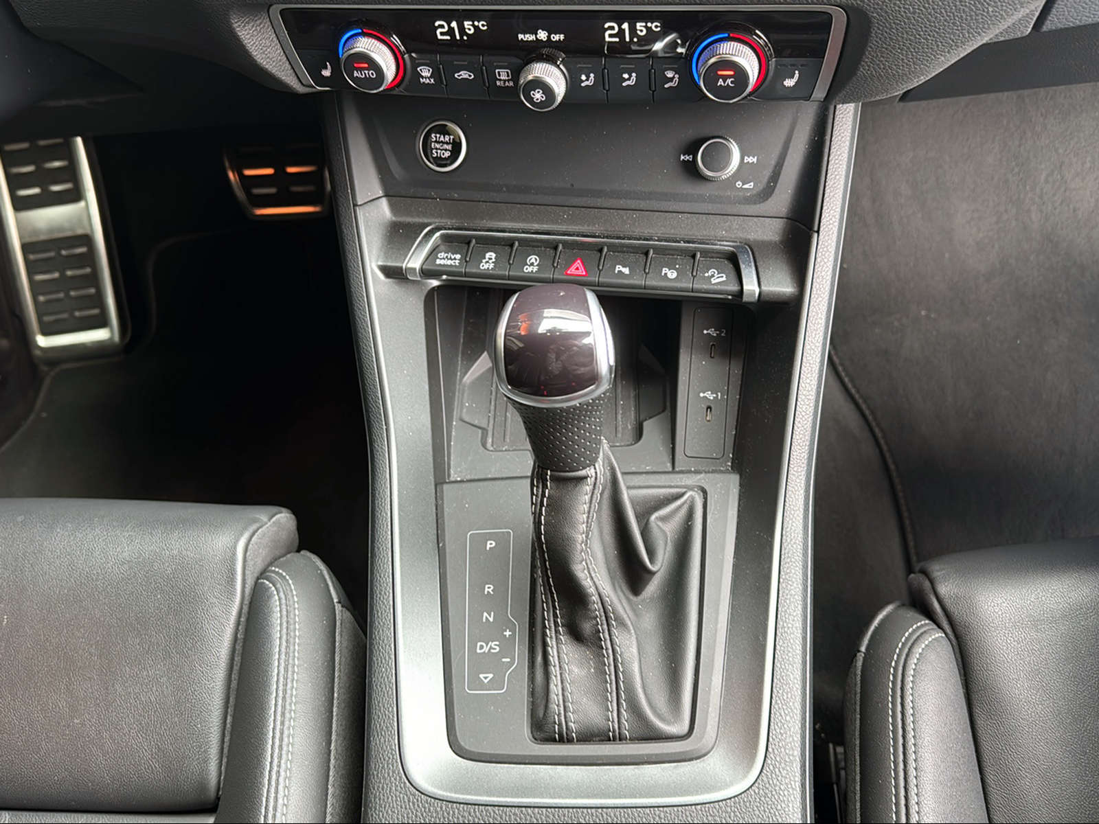 AUDI Q3 Sportback 45 TFSI S line quattro S-tronic-image-14