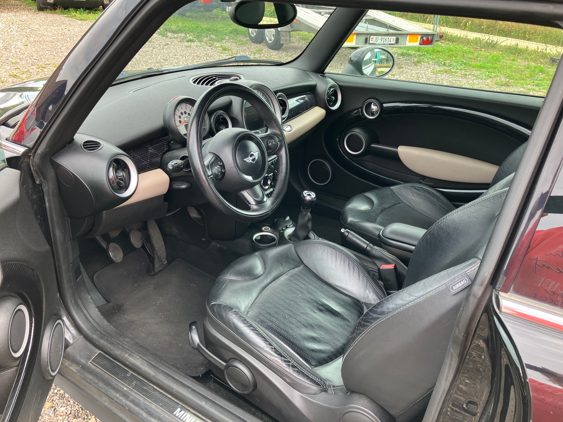 MINI Cooper-image-4