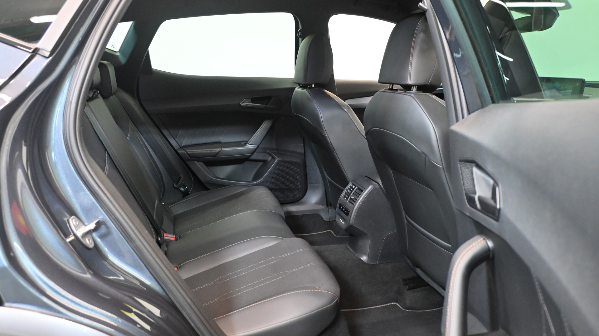 CUPRA Formentor 2.0TSI 4Drive Inicio DSG-image-6