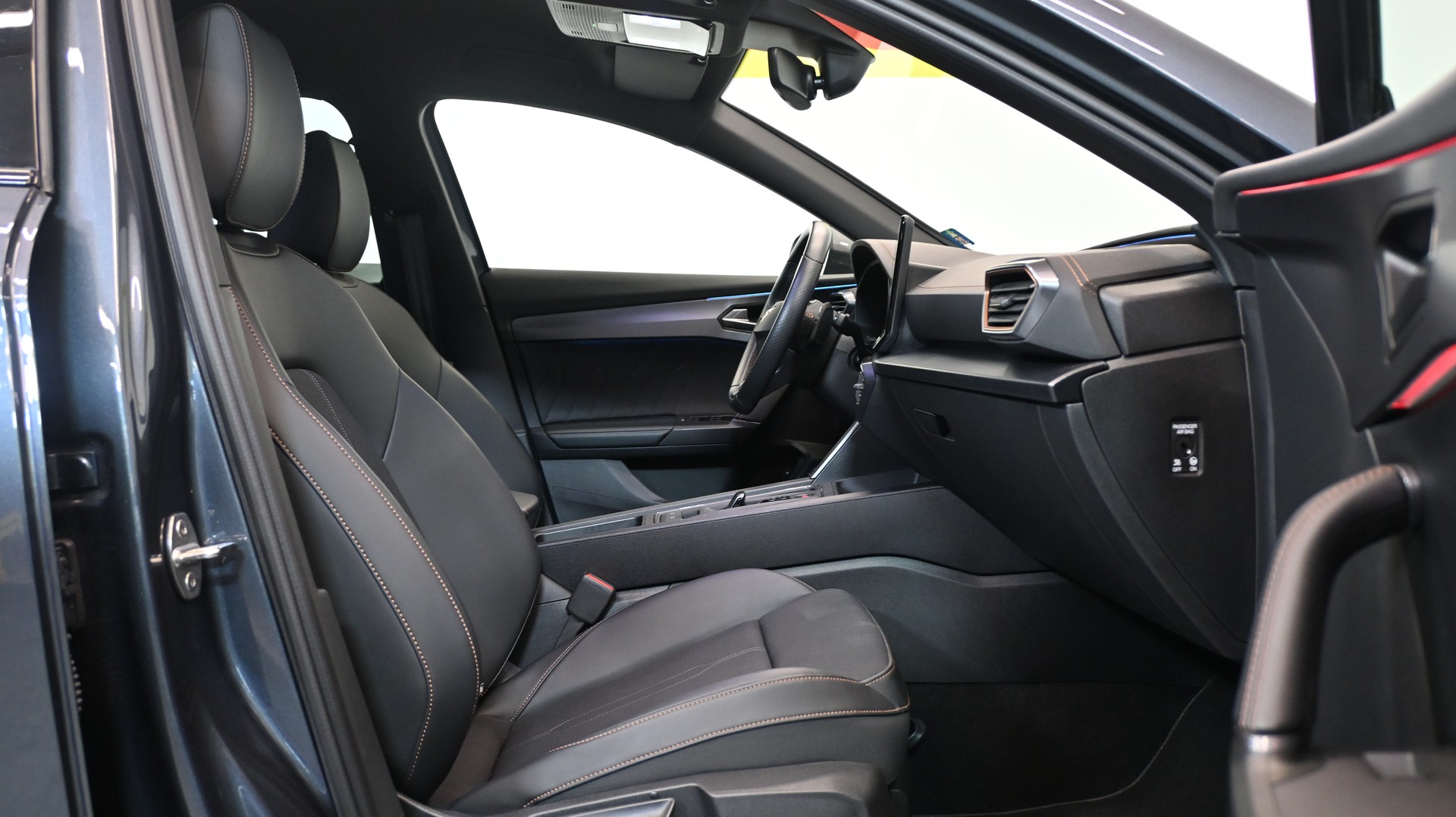 CUPRA Formentor 2.0TSI 4Drive Inicio DSG-image-3