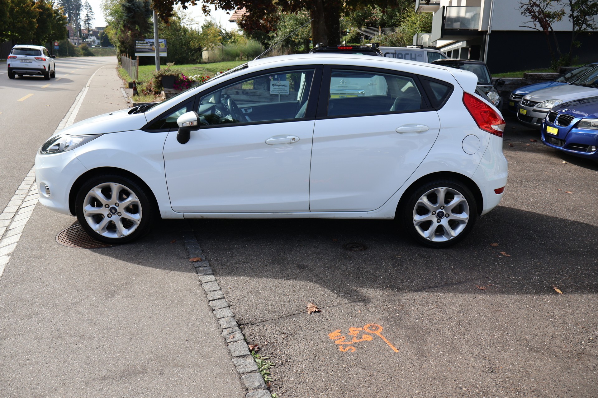 FORD Fiesta 1.25 16V Ambiente-image-5