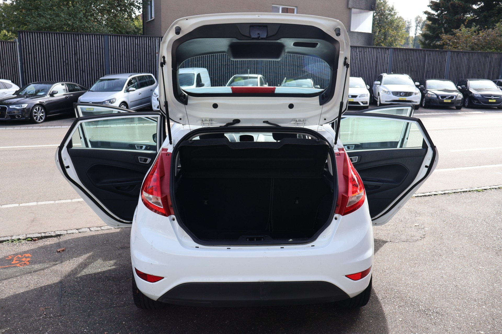 FORD Fiesta 1.25 16V Ambiente-image-8