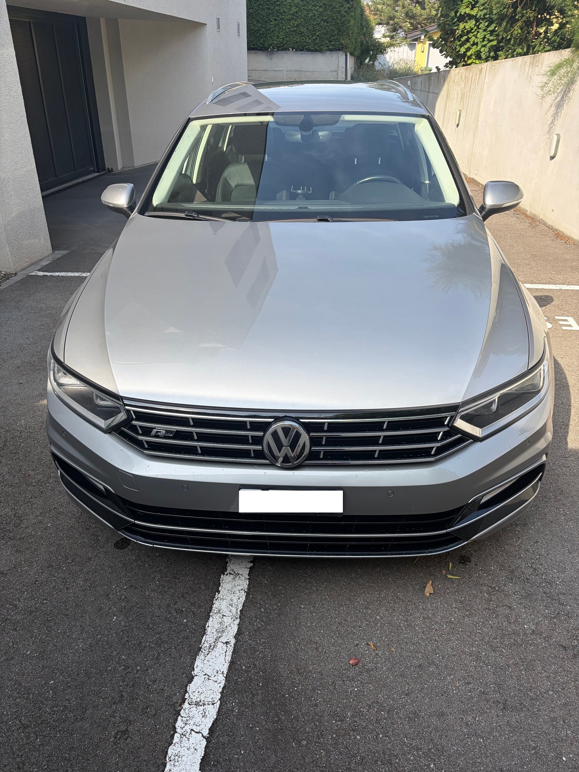VW 2.0 TDI 150 R Line Highline-image-0