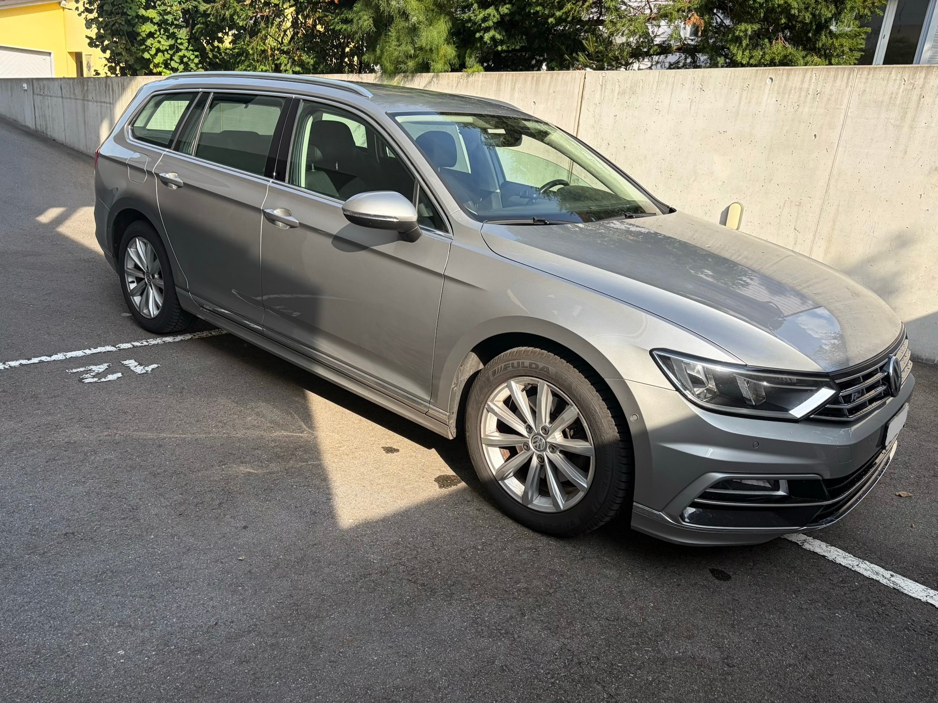 VW 2.0 TDI 150 R Line Highline-image-2