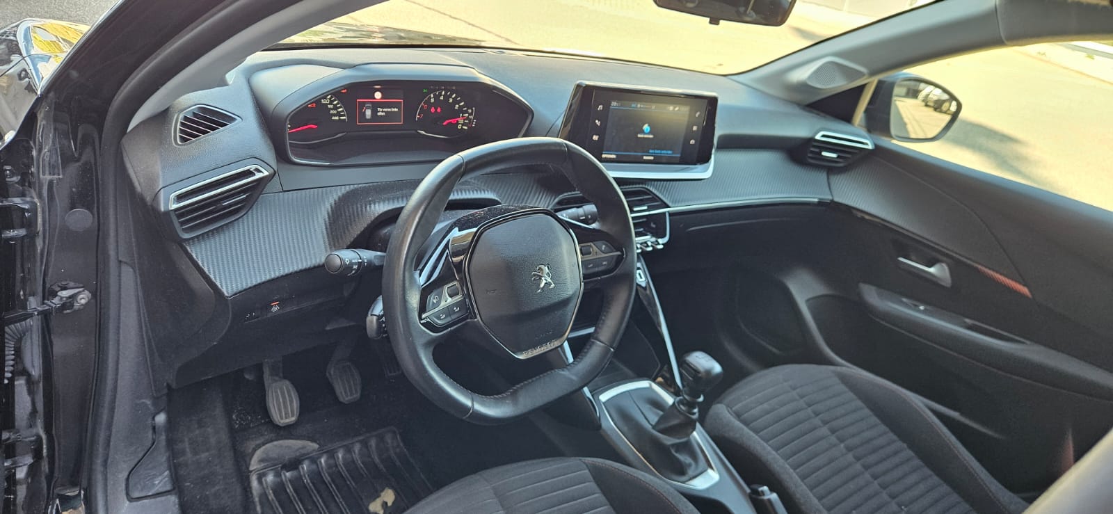 PEUGEOT 208 1.2 PureTech Active Pack-image-1