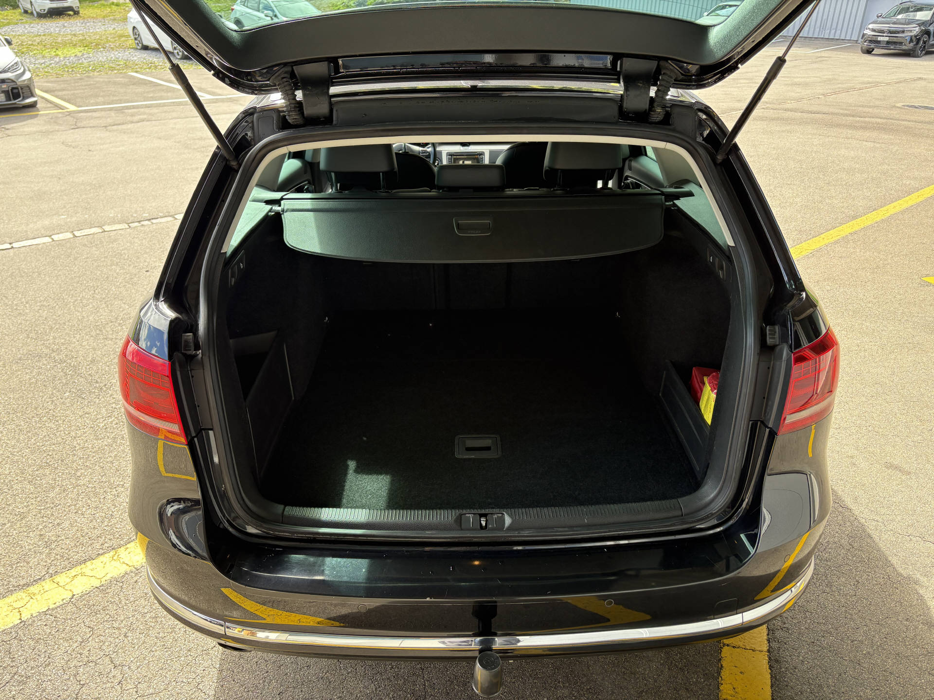 VW Passat Variant 3.6 V6 Highline DSG 4m-image-6
