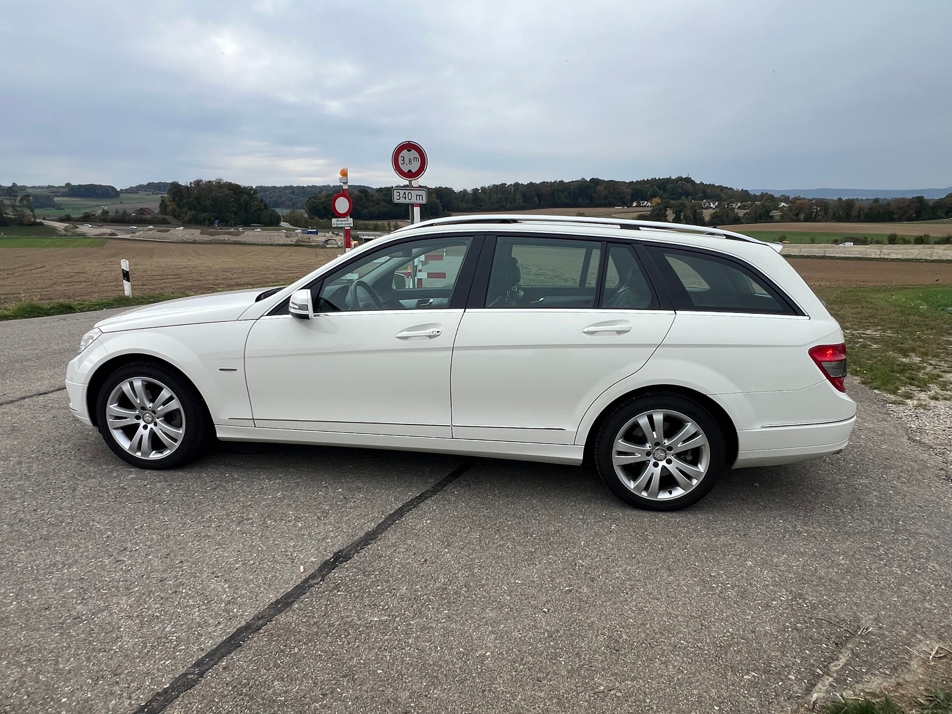 MERCEDES-BENZ C 220 CDI BlueEfficiency Avantgarde Automatic-image-7