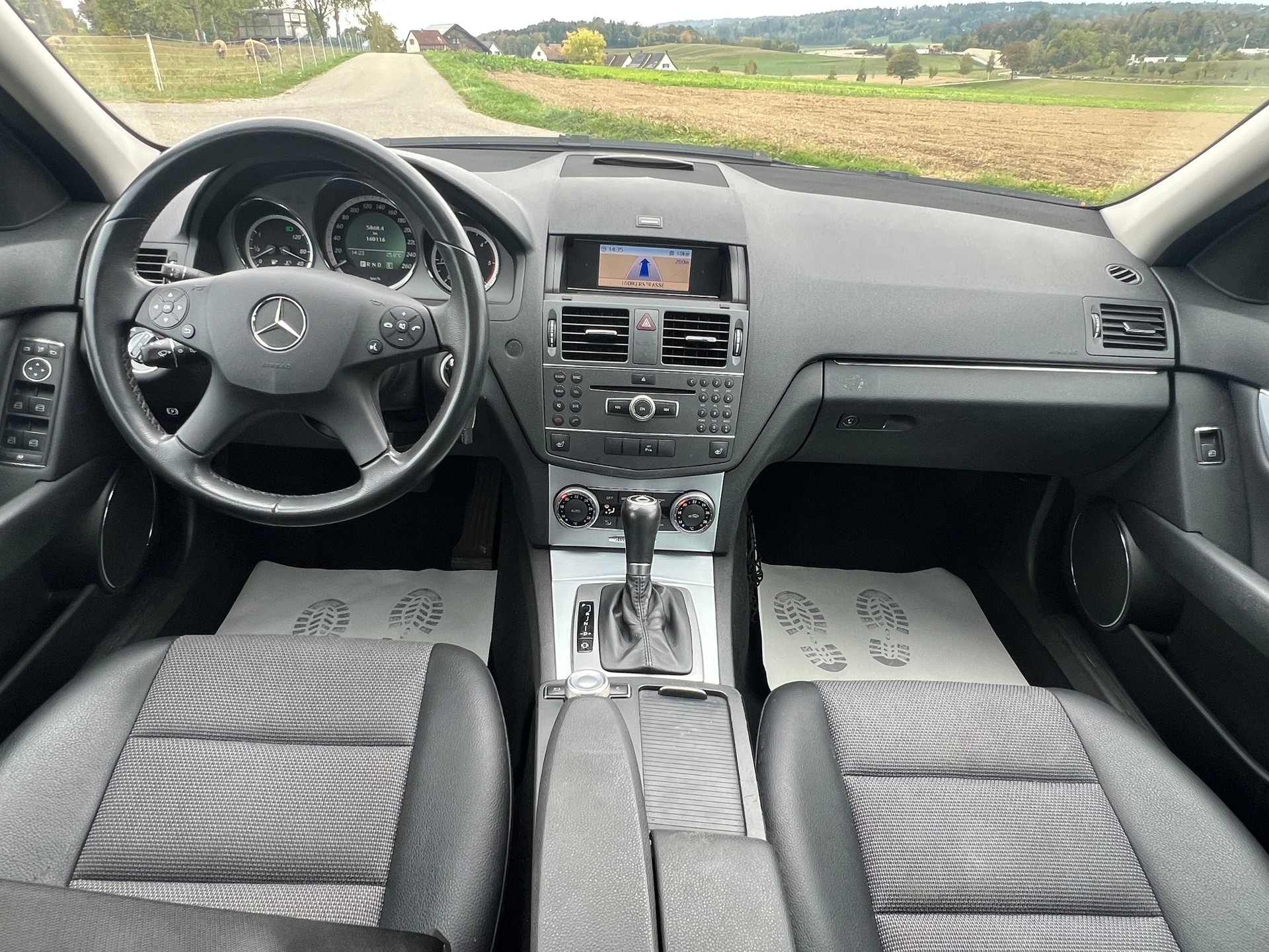 MERCEDES-BENZ C 220 CDI BlueEfficiency Avantgarde Automatic-image-10