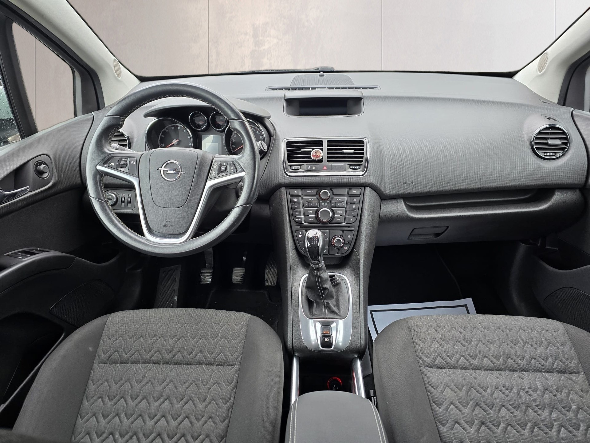 OPEL Meriva 1.4 Turbo Color Edition-image-8