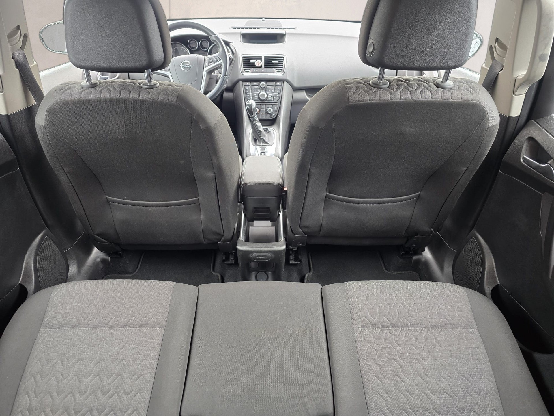 OPEL Meriva 1.4 Turbo Color Edition-image-10
