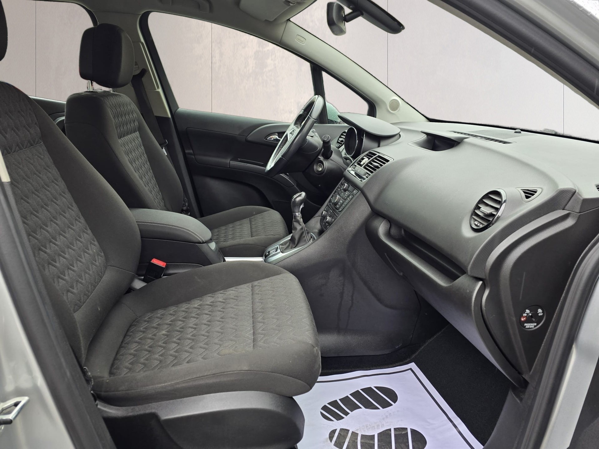 OPEL Meriva 1.4 Turbo Color Edition-image-12