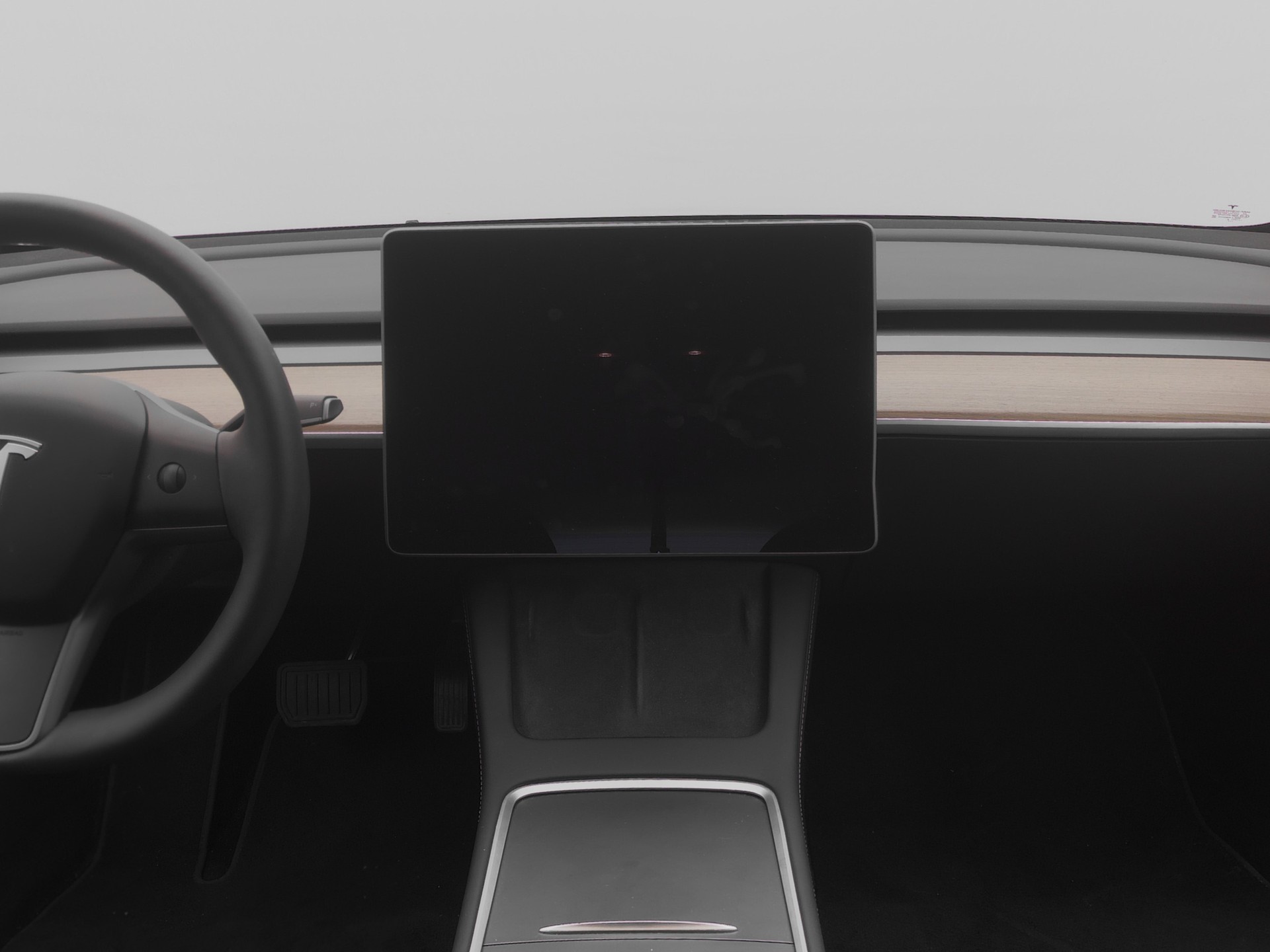 TESLA Model 3 Standard Range RWD-image-9